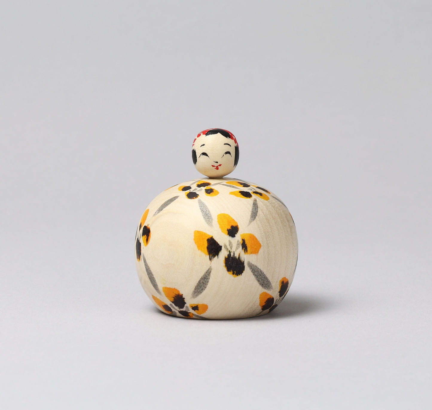 Japanese folk toy, which is called ejiko kokeshi doll, made by Yoshimi Koyama, 遠刈田系こけし小山芳美工人のえじこです