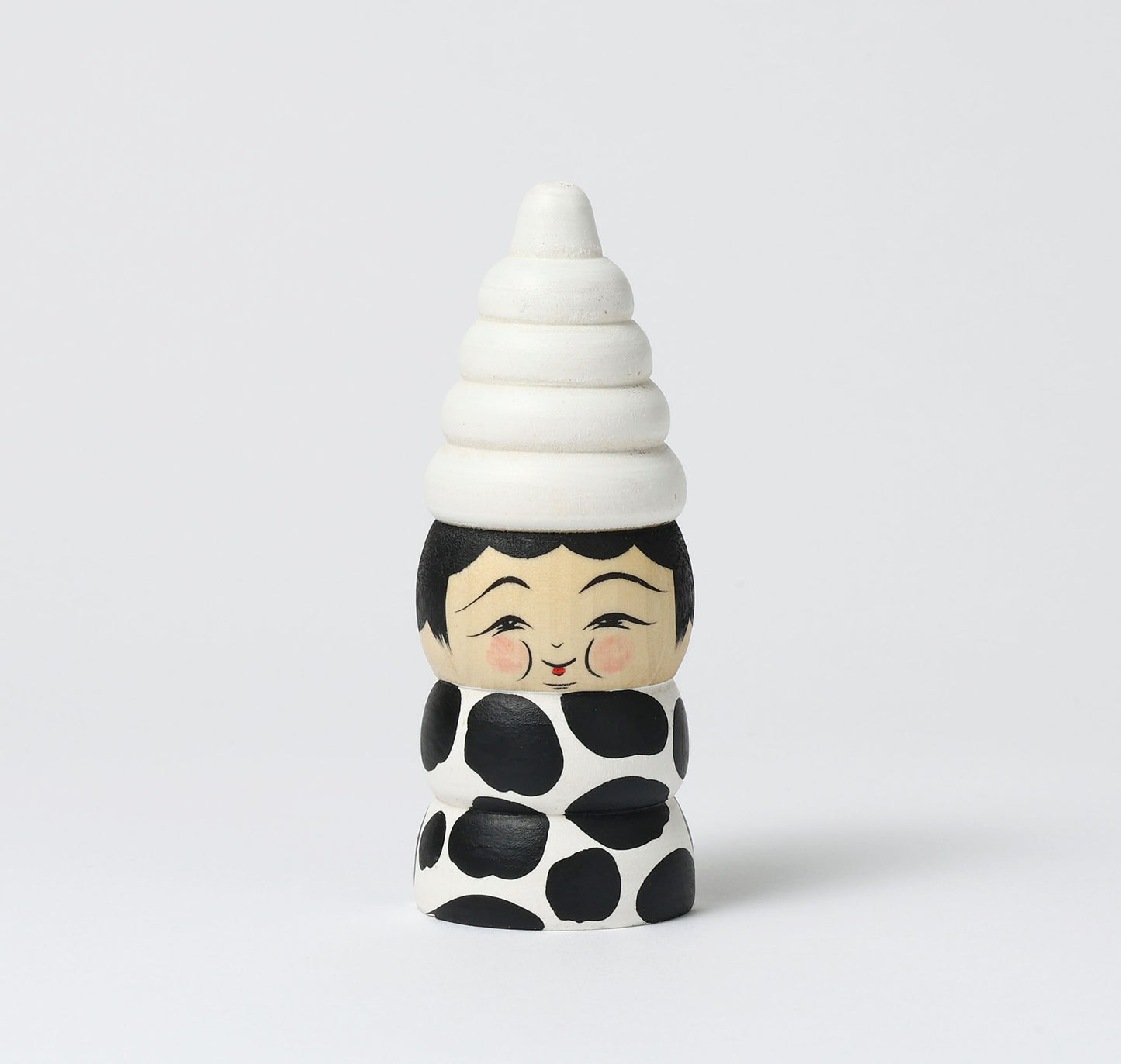ice cream kokeshi doll, by Teruyuki Hiraga. 平賀輝幸工人の牛柄のソフトクリームこけし