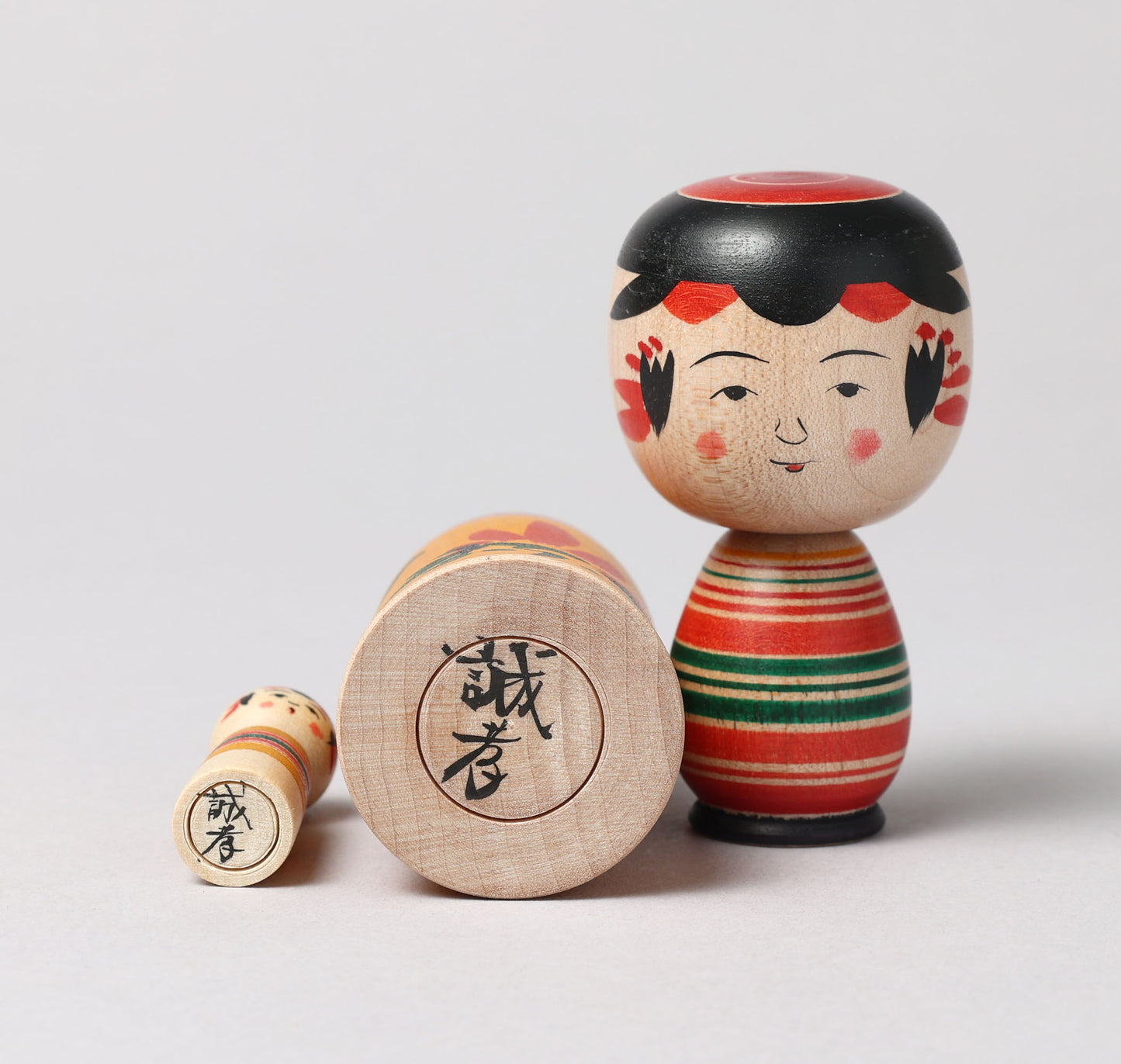 SATO, Seiko 佐藤誠孝工人 | 佐藤誠孝イレコ-入れ子こけし- 入れ子こけし |弥治郎系 弥治郎系