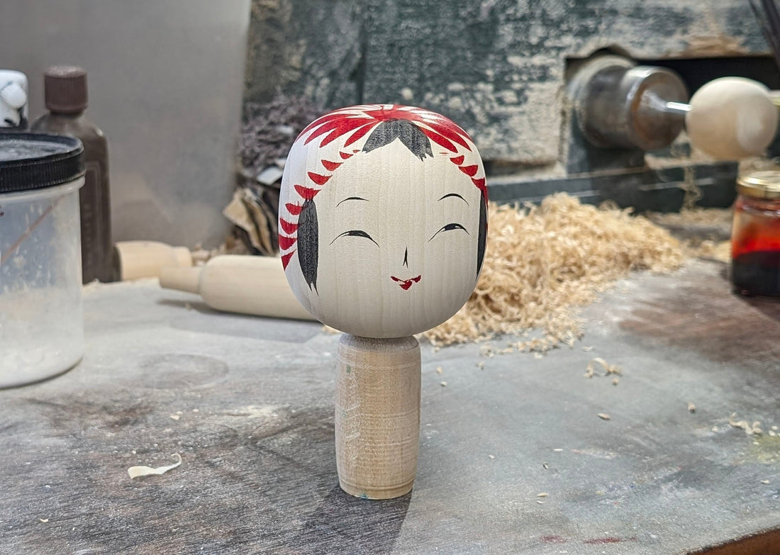 Kokeshi craftsmen interview こけし工人インタビュー | KOYAMA, Yoshimi 小山芳美 | Togatta style 遠刈田系