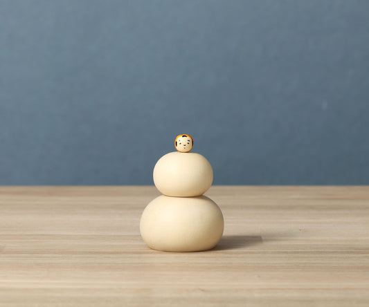 New Year kokeshi doll 'kagamimochi' | KOYAMA, Yoshimi 小山芳美工人 | 鏡餅こけし | Togatta style 遠刈田系 | 5.5cm in height from Japan