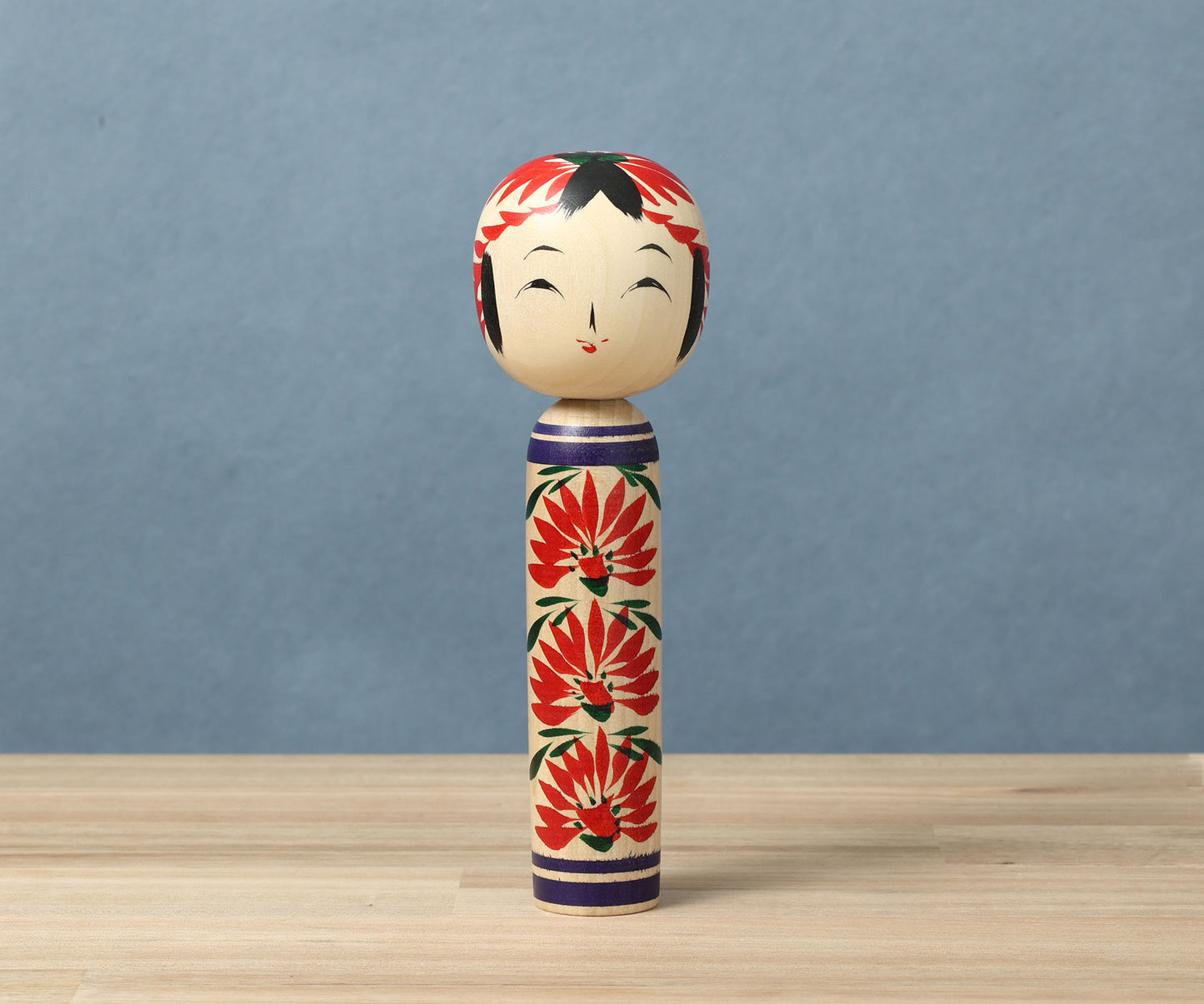 Togatta style kokeshi doll | KOYAMA, Yoshimi 小山芳美工人 | 遠刈田こけし | Togatta style 遠刈田系 | 18.5cm in height from Japan