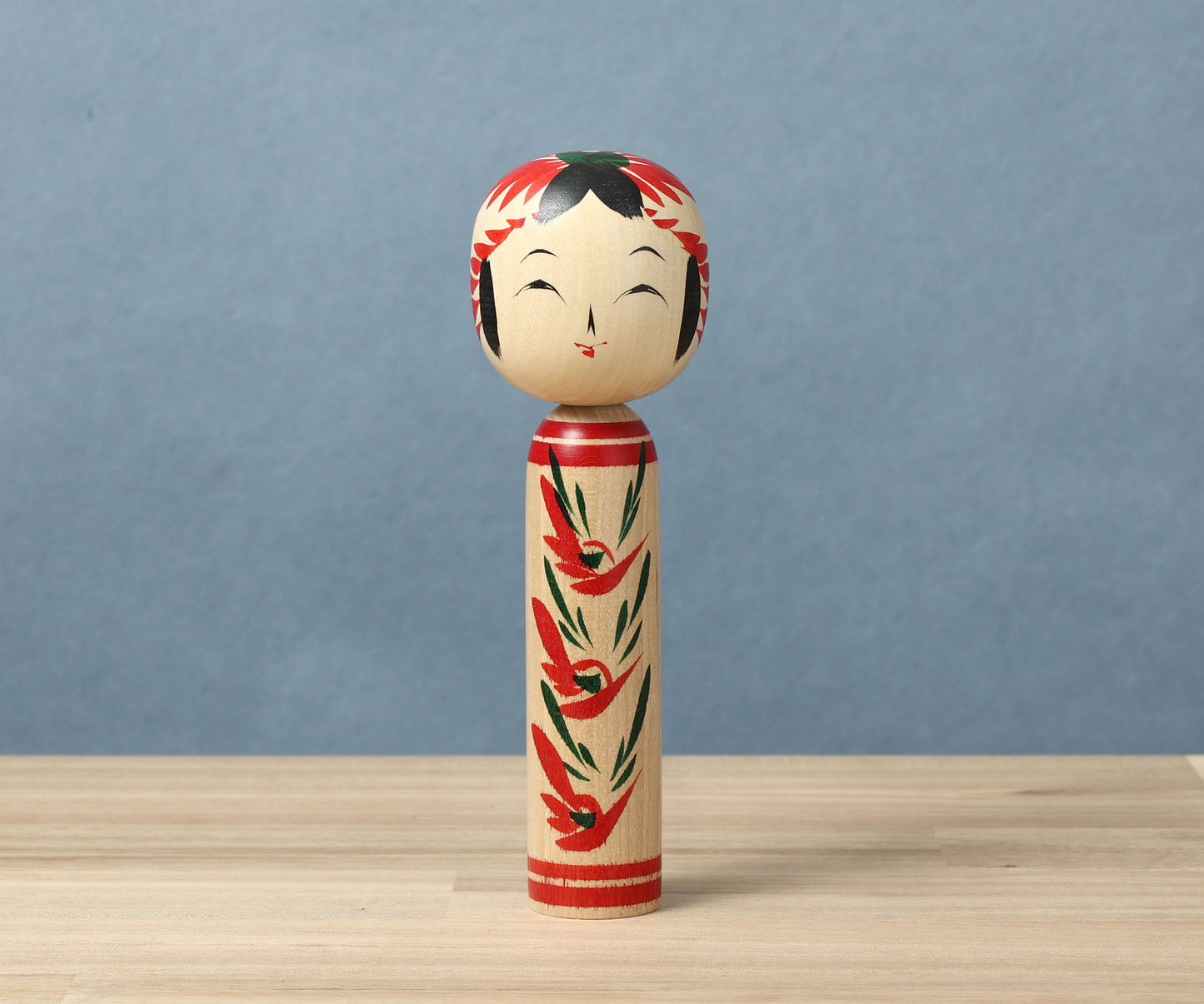 Togatta style kokeshi doll | KOYAMA, Yoshimi 小山芳美工人 | 遠刈田こけし | Togatta style 遠刈田系 | 18.5cm in height from Japan