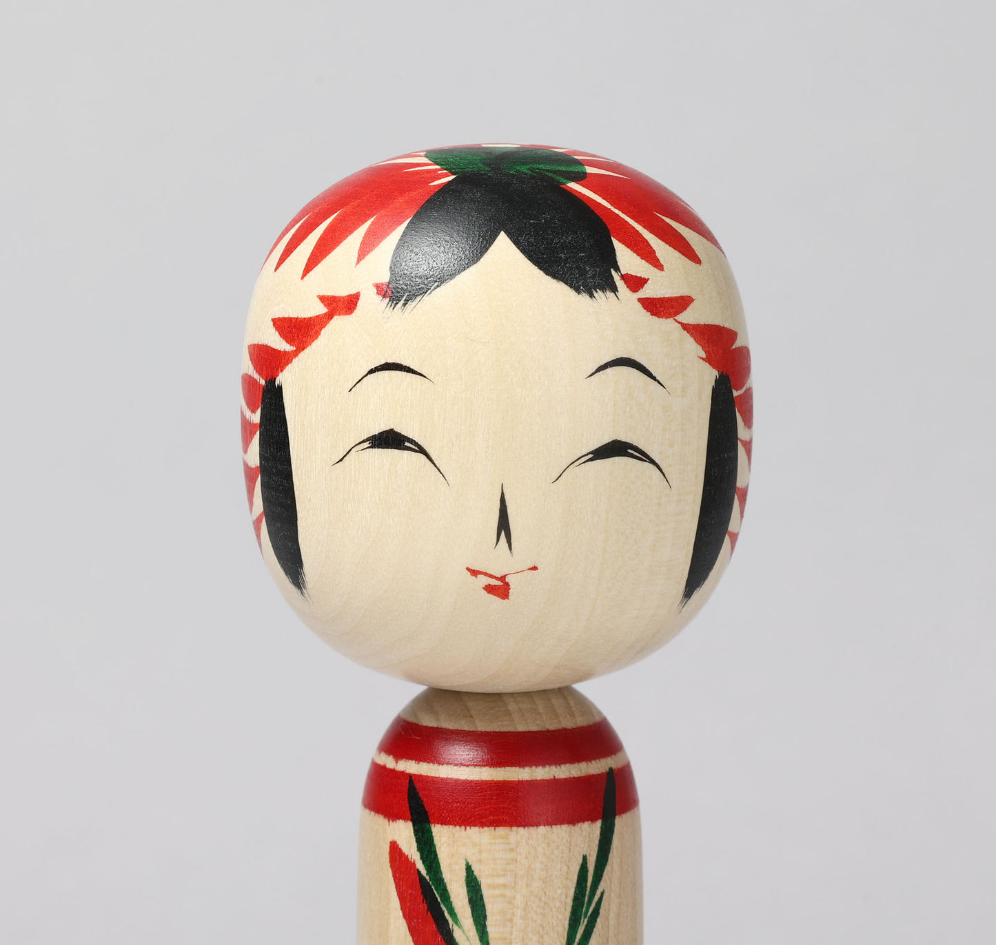 Togatta style kokeshi doll | KOYAMA, Yoshimi 小山芳美工人 | 遠刈田こけし | Togatta style 遠刈田系 | 18.5cm in height from Japan