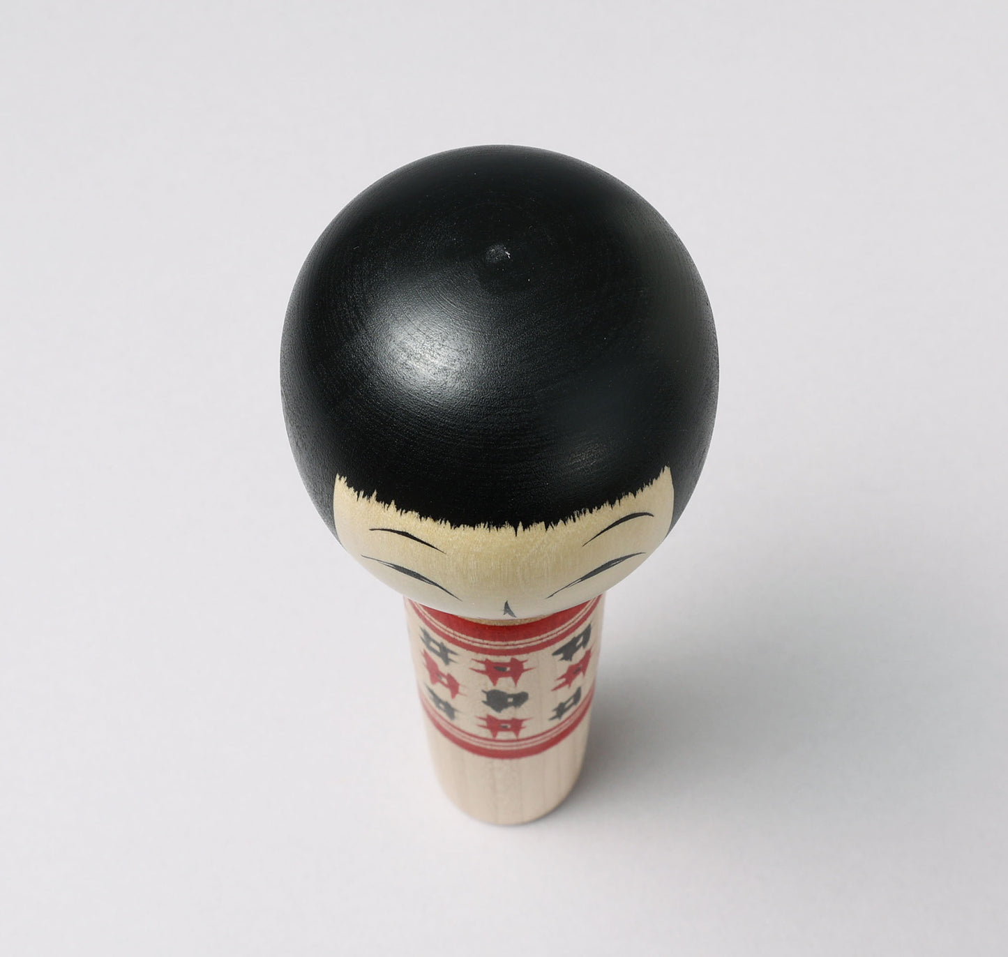 Togatta style kokeshi doll | KOYAMA, Yoshimi 小山芳美工人 | 遠刈田こけし | Togatta style 遠刈田系 | 18.5cm in height from Japan