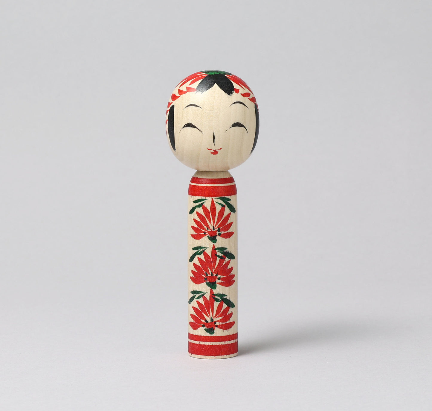 Togatta style kokeshi doll | KOYAMA, Yoshimi 小山芳美工人 | 遠刈田こけし | Togatta style 遠刈田系 | 12.5cm in height from Japan