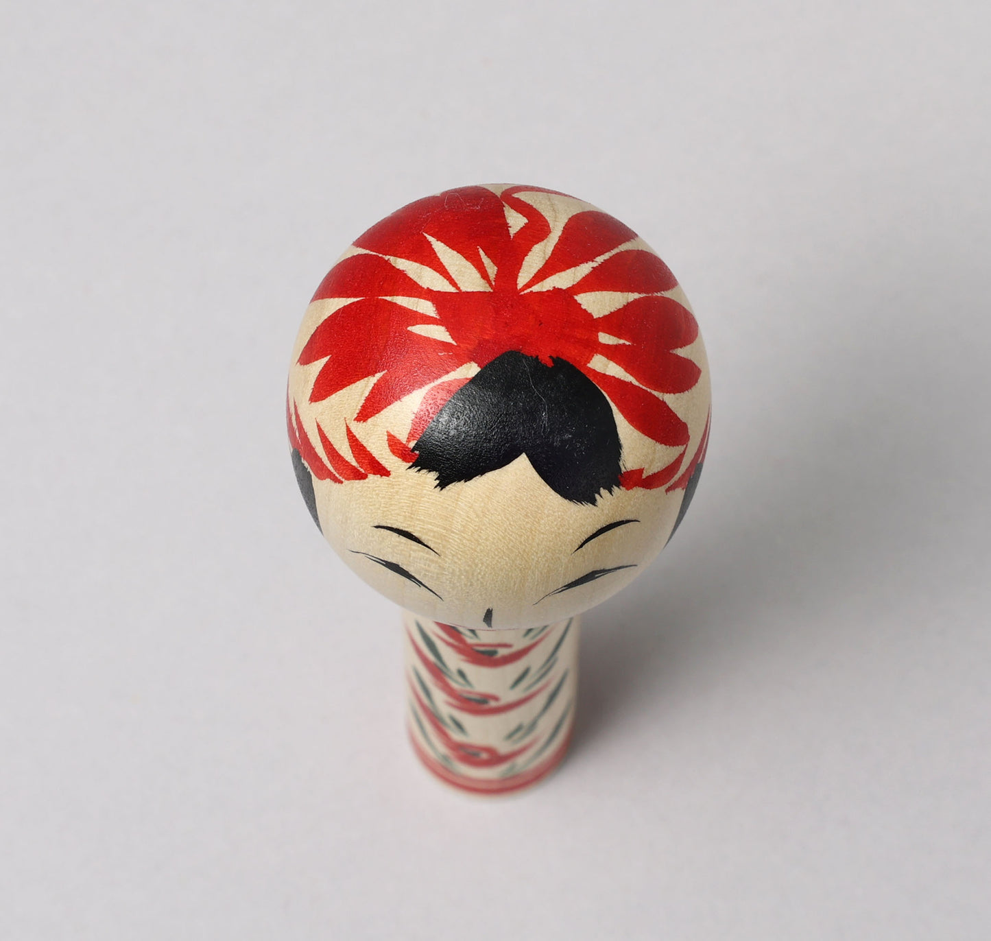 Togatta style kokeshi doll | KOYAMA, Yoshimi 小山芳美工人 | 遠刈田こけし | Togatta style 遠刈田系 | 12.5cm in height from Japan