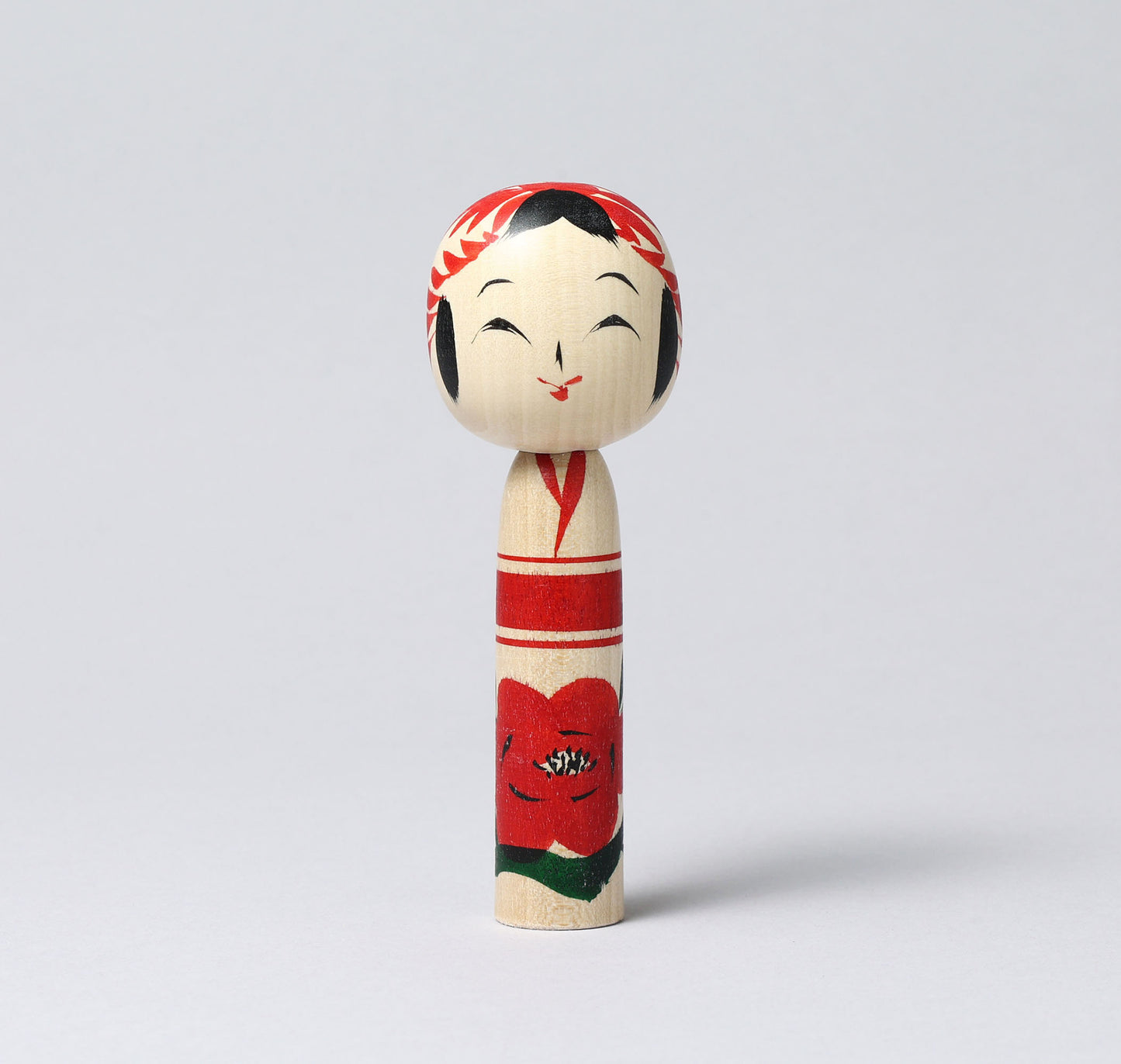 Togatta style kokeshi doll | KOYAMA, Yoshimi 小山芳美工人 | 遠刈田こけし | Togatta style 遠刈田系 | 12.5cm in height from Japan