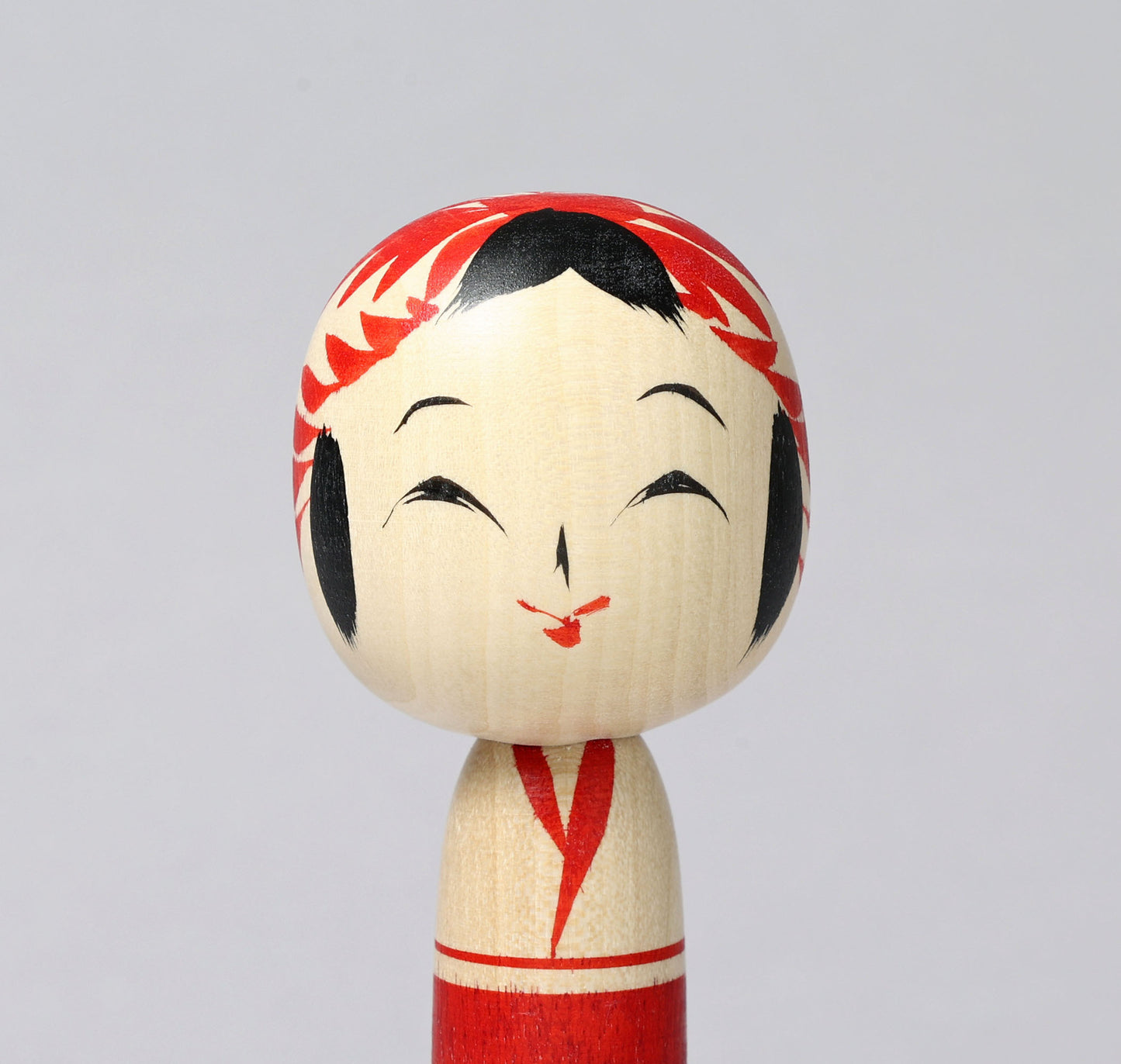 Togatta style kokeshi doll | KOYAMA, Yoshimi 小山芳美工人 | 遠刈田こけし | Togatta style 遠刈田系 | 12.5cm in height from Japan