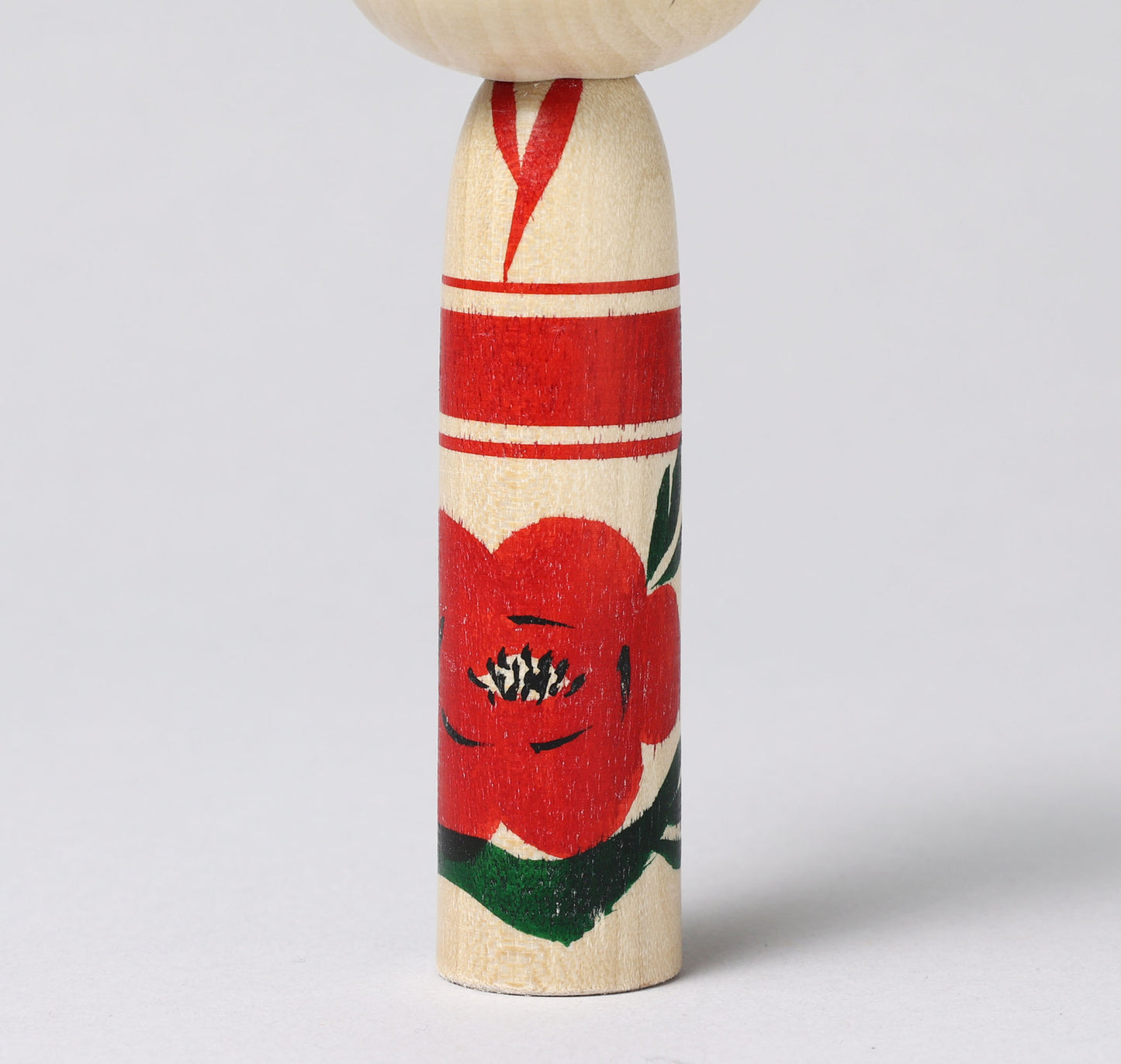 Togatta style kokeshi doll | KOYAMA, Yoshimi 小山芳美工人 | 遠刈田こけし | Togatta style 遠刈田系 | 12.5cm in height from Japan