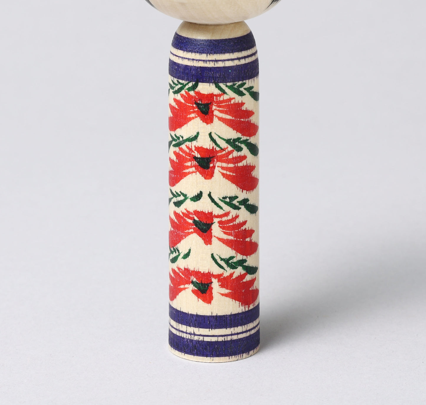 Togatta style kokeshi doll | KOYAMA, Yoshimi 小山芳美工人 | 遠刈田こけし | Togatta style 遠刈田系 | 12.5cm in height from Japan