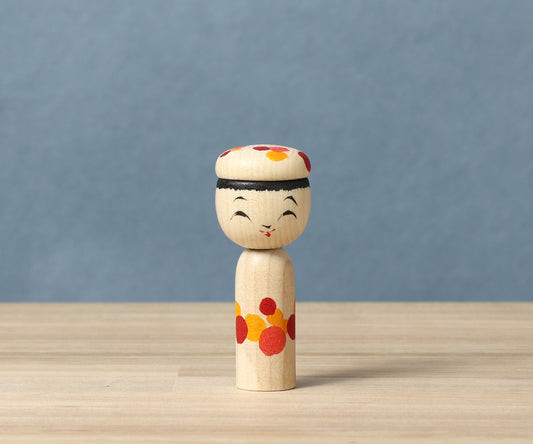 Boushi-hat kokeshi doll | KOYAMA, Yoshimi 小山芳美工人 | 帽子こけし | Togatta style 遠刈田系 | 7.5cm in height from Japan