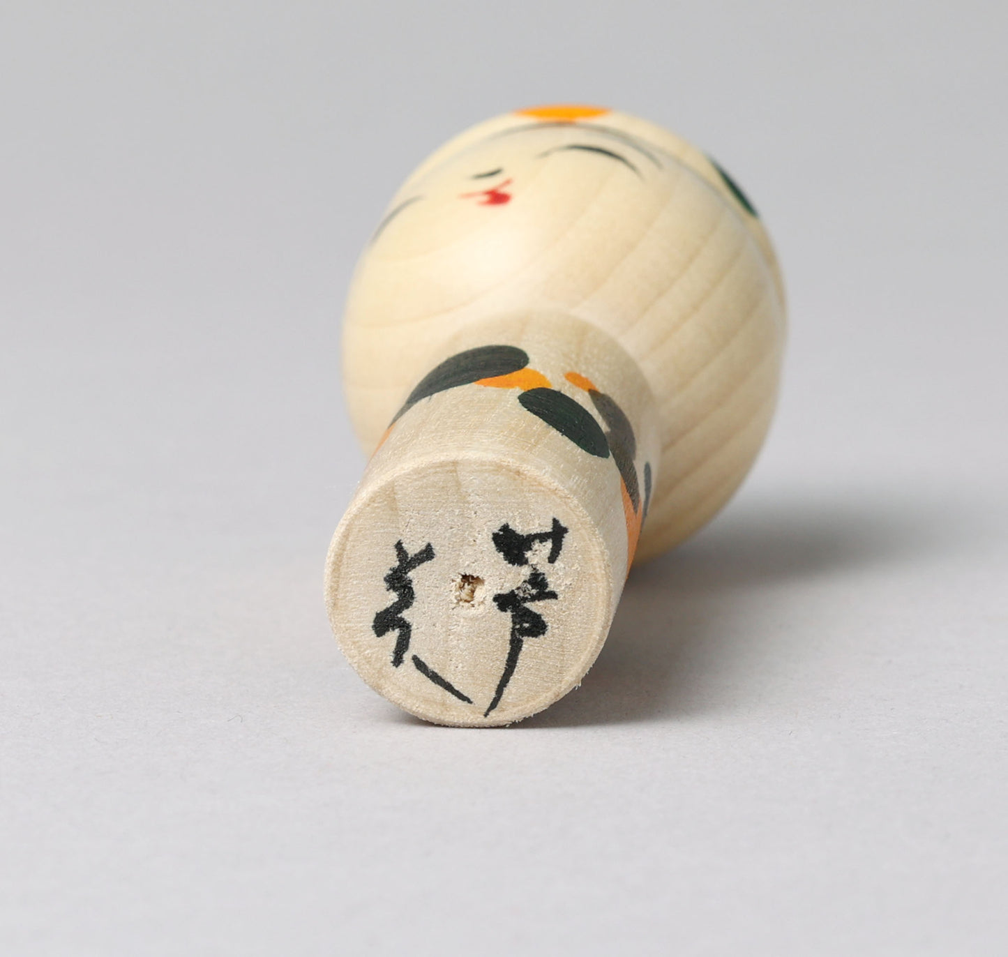 Boushi-hat kokeshi doll | KOYAMA, Yoshimi 小山芳美工人 | 帽子こけし | Togatta style 遠刈田系 | 7.5cm in height from Japan