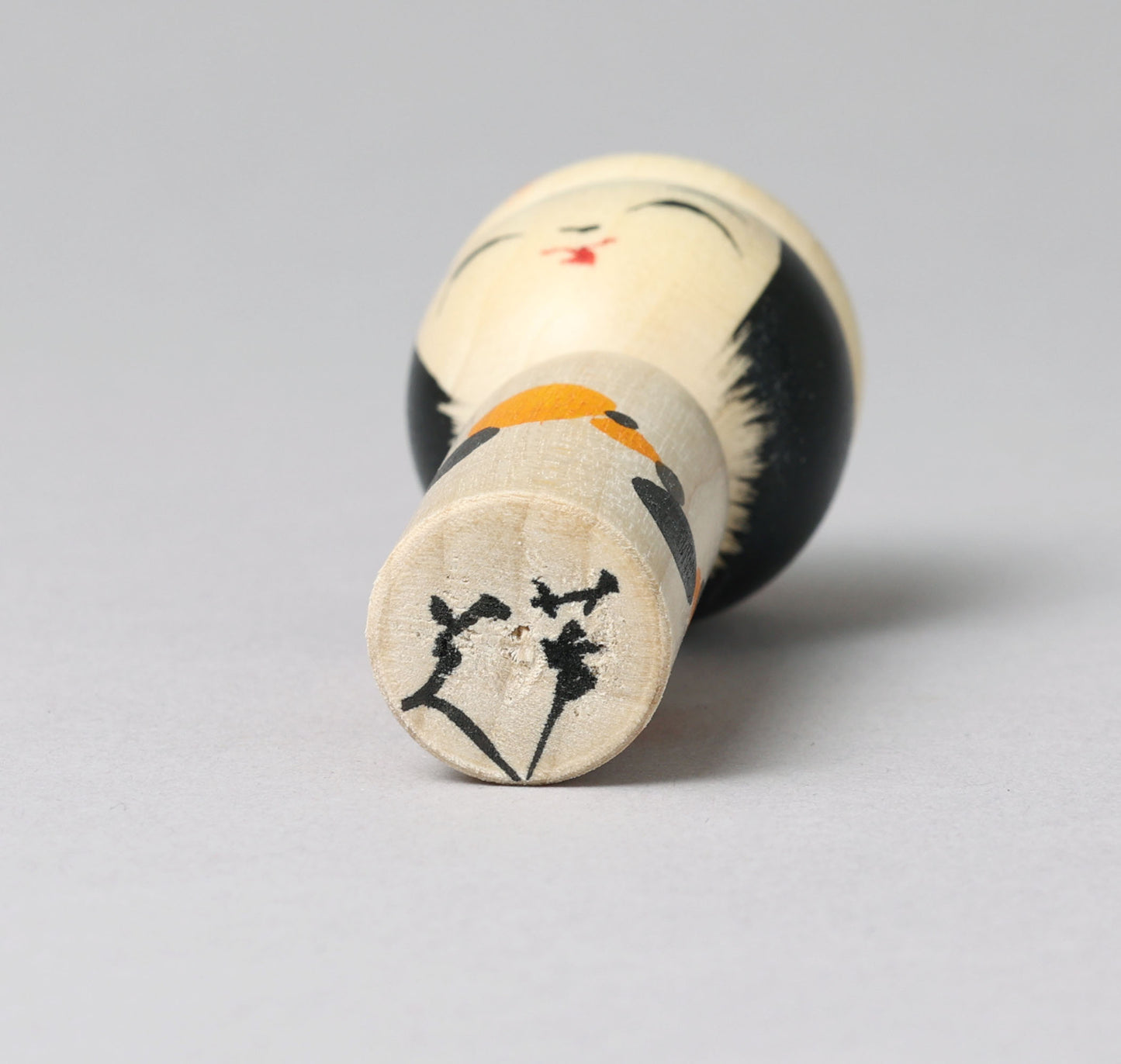 KOYAMA, Yoshimi 小山芳美工人 | Boushi-hat kokeshi doll 帽子こけし | Togatta style 遠刈田系 | 7.5cm in height