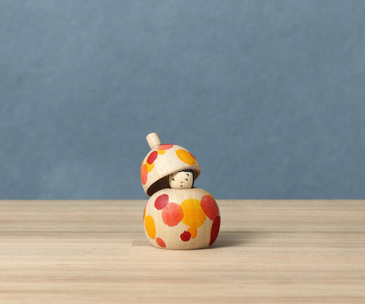 Kasa-umbrella kokeshi doll | KOYAMA, Yoshimi 小山芳美工人 | 傘こけし | Togatta style 遠刈田系 | 6cm in height from Japan