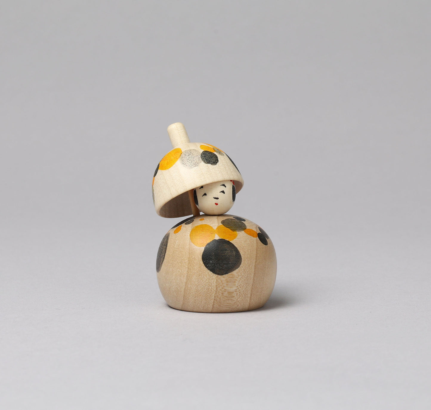 Kasa-umbrella kokeshi doll | KOYAMA, Yoshimi 小山芳美工人 | 傘こけし | Togatta style 遠刈田系 | 6cm in height from Japan