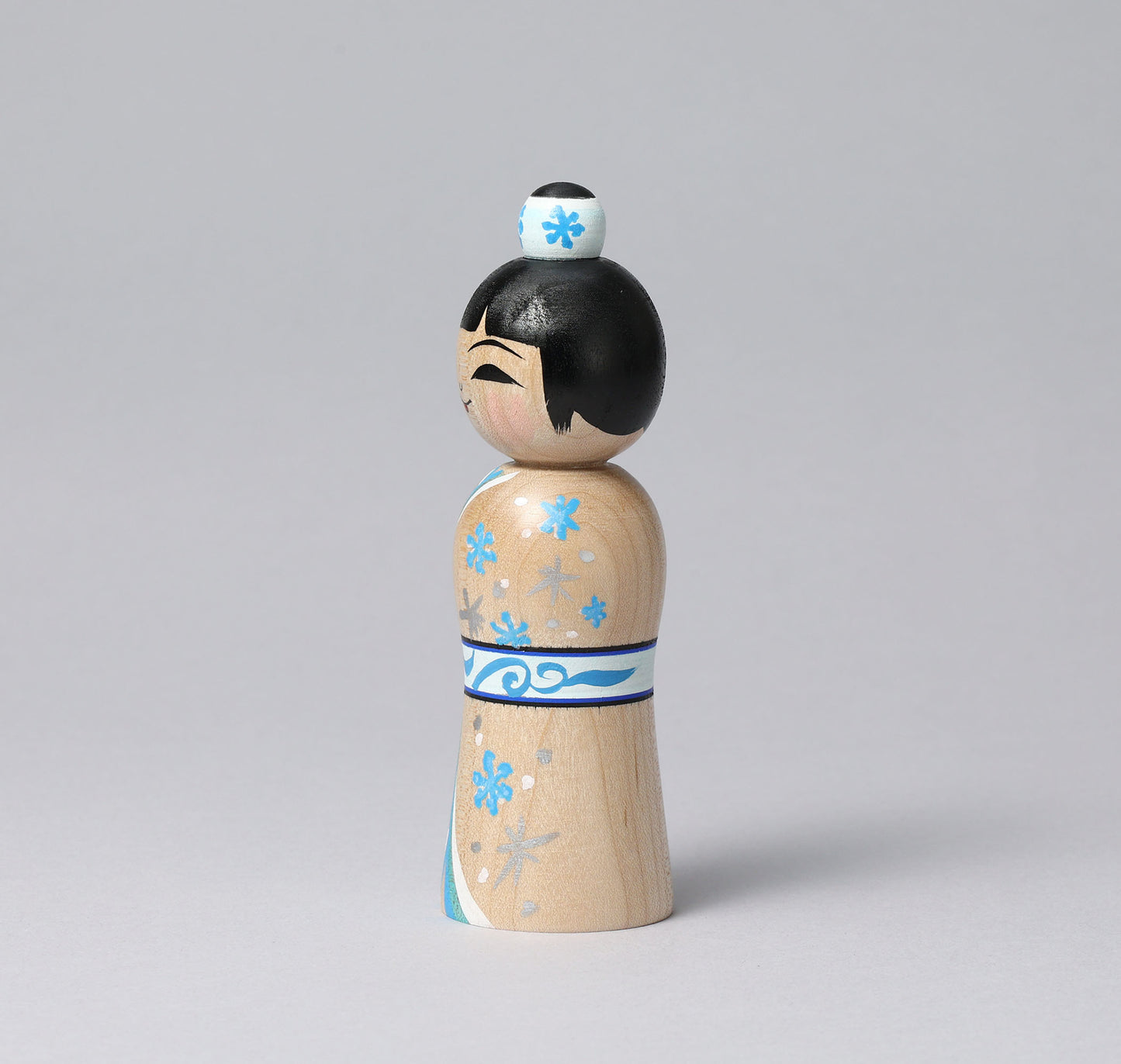 ABO, Masafumi 阿保正文工人 | Yuki kimono kokeshi doll 雪着物こけし | Tsugaru style 津軽系 | 12.5cm in height from Japan