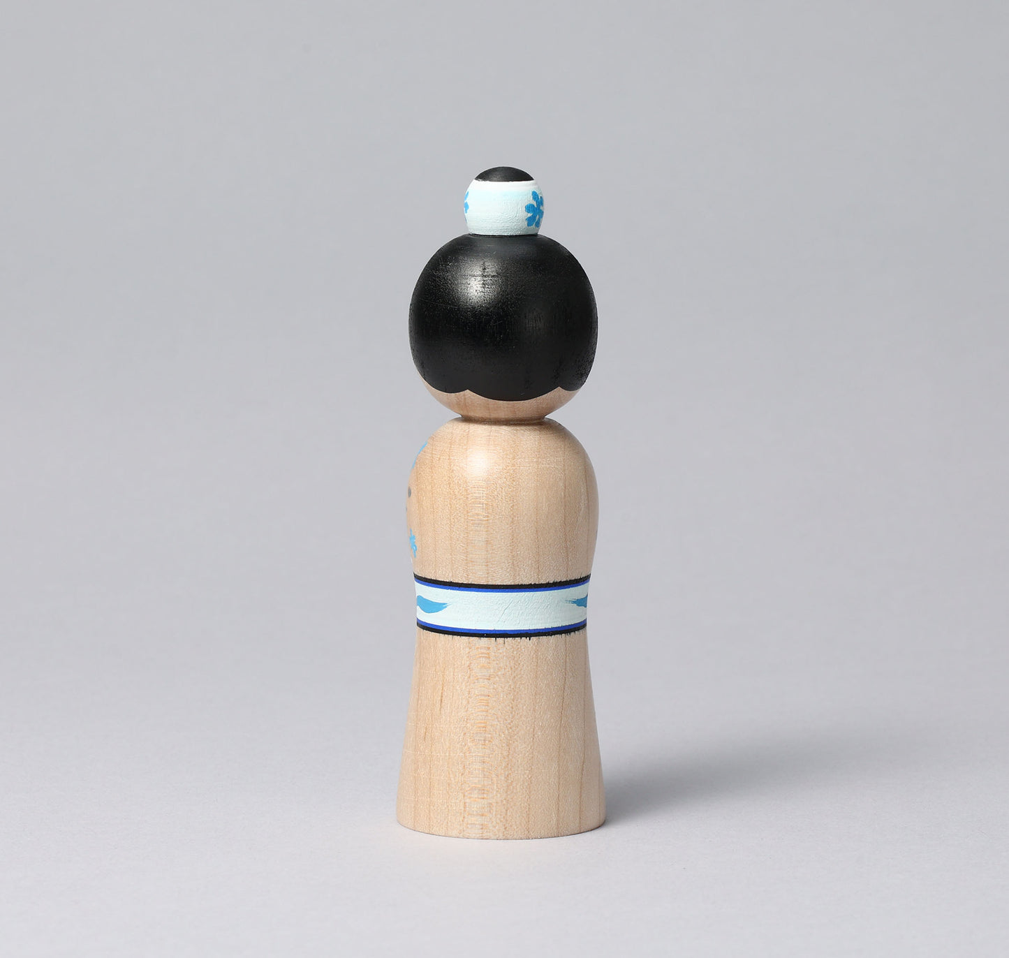 ABO, Masafumi 阿保正文工人 | Yuki kimono kokeshi doll 雪着物こけし | Tsugaru style 津軽系 | 12.5cm in height from Japan