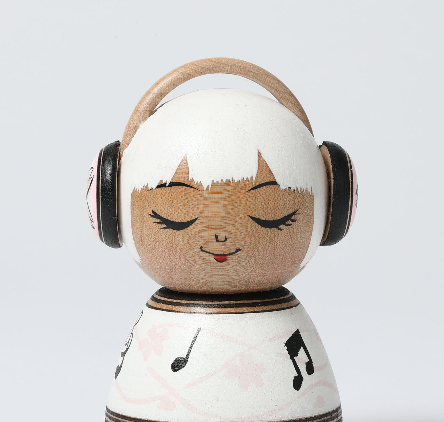 ABO, Masafumi 阿保正文工人 | Headphone kokeshi doll ヘッドホンこけし | Tsugaru style 津軽系 | 8cm in height