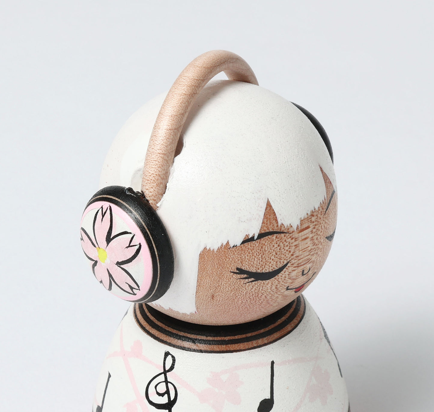 ABO, Masafumi 阿保正文工人 | Headphone kokeshi doll ヘッドホンこけし | Tsugaru style 津軽系 | 8cm in height