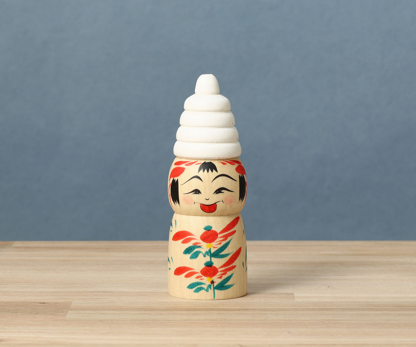 HIRAGA, Teruyuki 平賀輝幸工人 | Soft-serve ice cream kokeshi doll ソフトクリームこけし |  Sakunami style 作並系 | 12cm in height