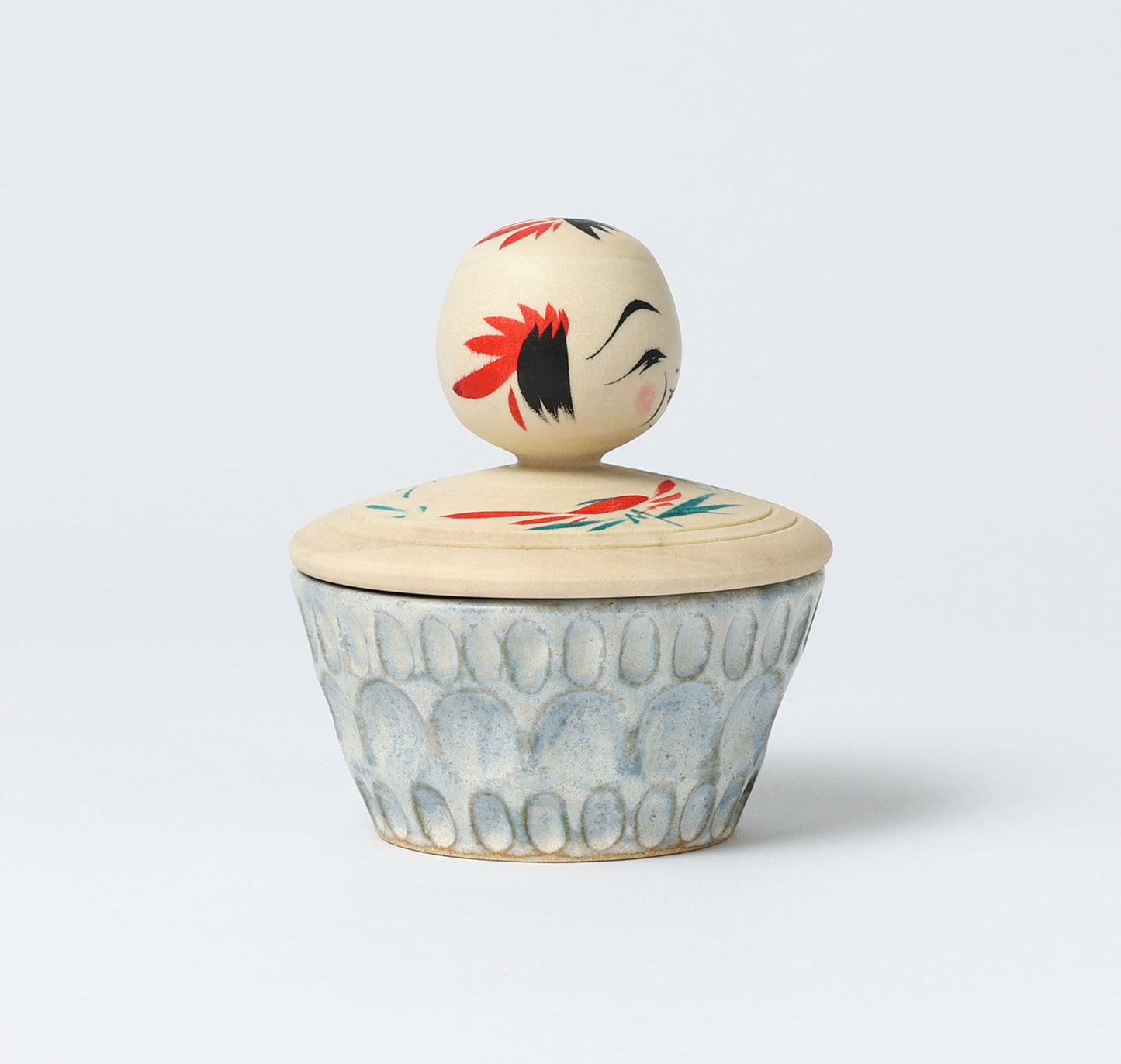 HIRAGA, Teruyuki 平賀輝幸工人 | kokeshi lid with pottery こけし蓋の器 |  Sakunami style 作並系 | 9cm in height