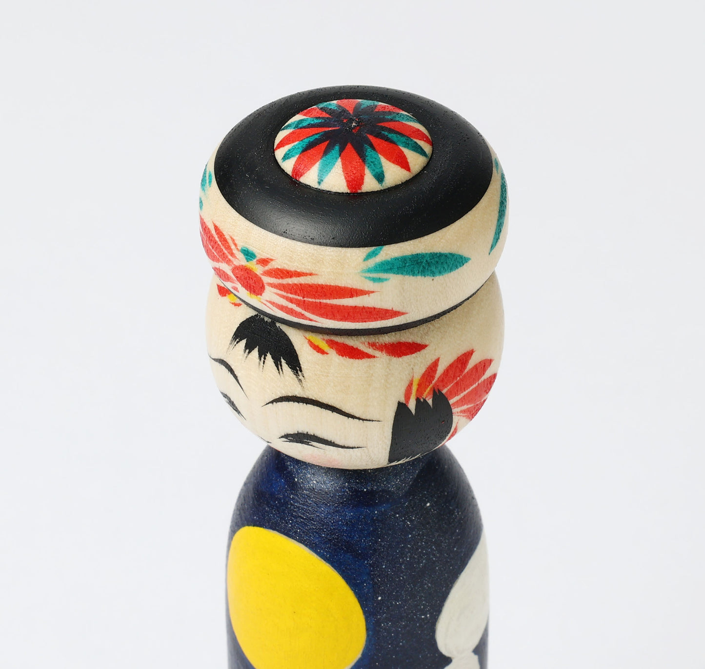 HIRAGA, Teruyuki 平賀輝幸工人 | Otsukimi-harvest moon kokeshi doll お月見こけし |  Sakunami style 作並系 | 16.5cm in height