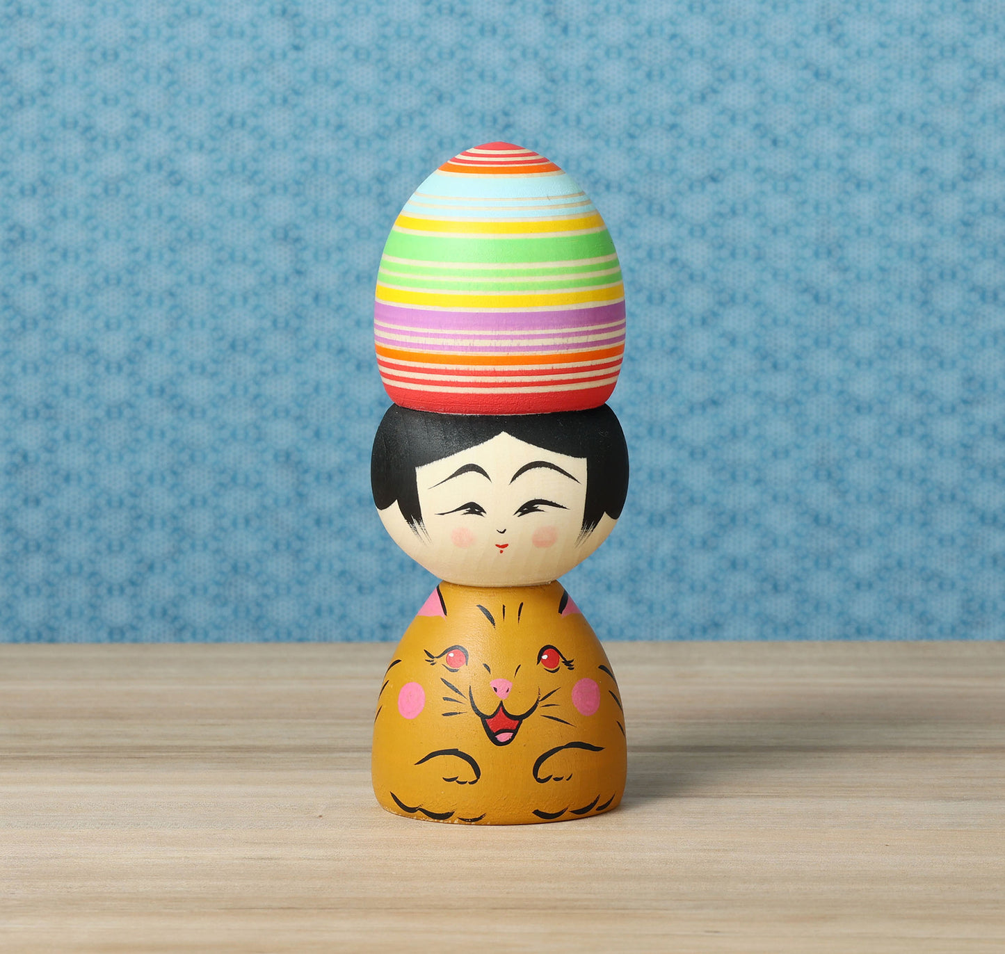 Easter themed kokeshi doll イースターこけし |  HIRAGA, Teruyuki 平賀輝幸工人 |  Sakunami style 作並系 | 13.3cm in height