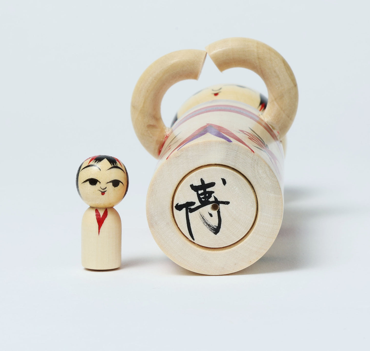 Komori-Babysitting kokeshi doll 子守りこけし | KANO Hiroshi 加納博工人 | Sakunami style 作並系 | 15cm in height