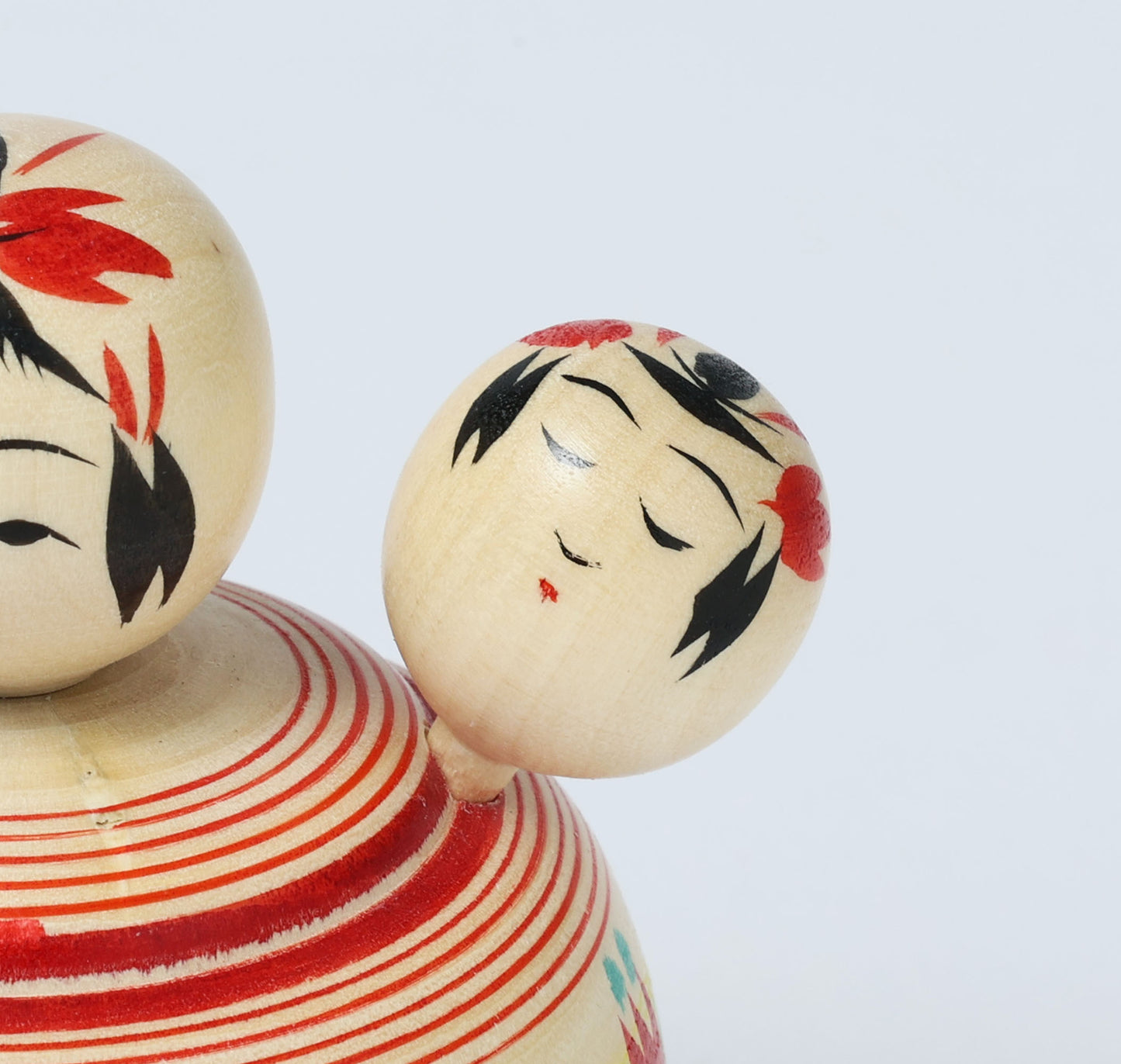 Komori-Babysitting kokeshi doll 子守りこけし | OHNUMA Hideaki 大沼秀顯工人 | Naruko style 鳴子系 | 7cm in height