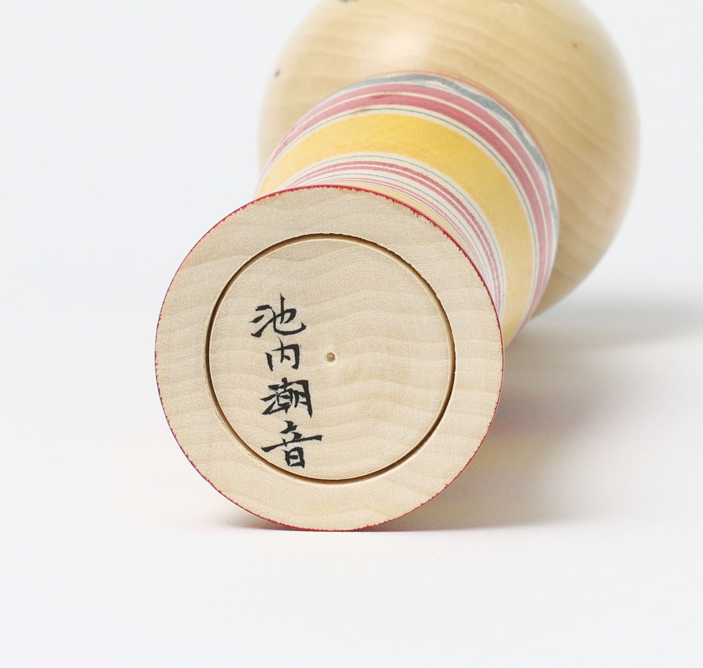 IKEUCHI, Shione 池内潮音工人 | Dento-traditional style kokeshi doll 伝統こけし | Yajiro style 弥治郎系 | 25cm in height