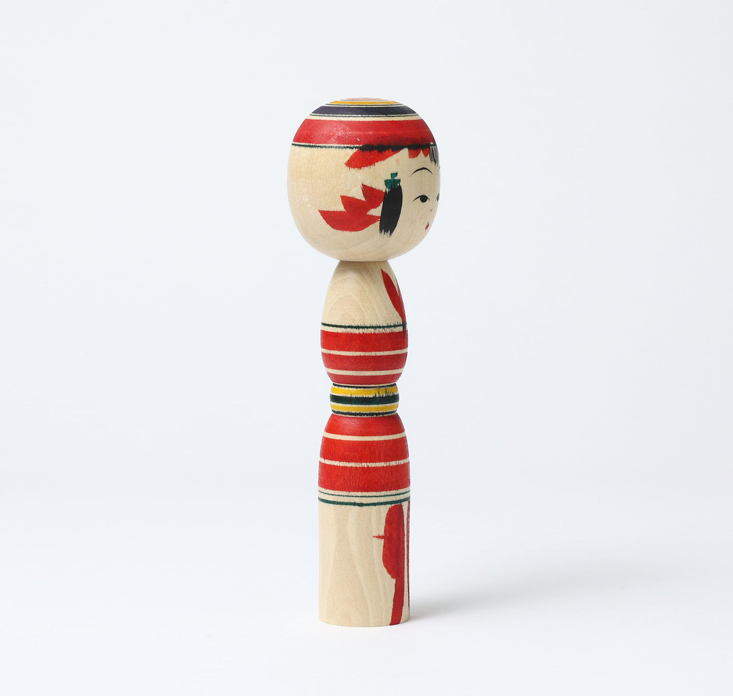 IKEUCHI, Shione 池内潮音工人 | Dento-traditional style kokeshi doll 伝統こけし | Yajiro style 弥治郎系 | 18cm in height