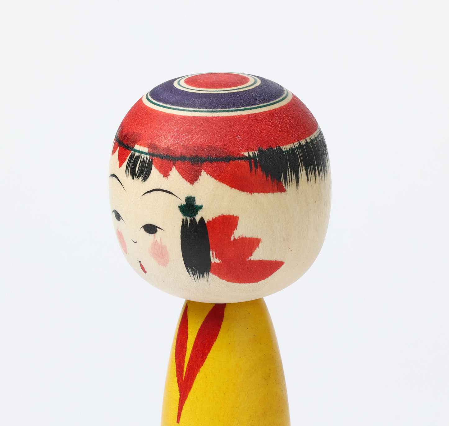 IKEUCHI, Shione 池内潮音工人 | Dento-traditional style kokeshi doll 伝統こけし | Yajiro style 弥治郎系 | 18cm in height