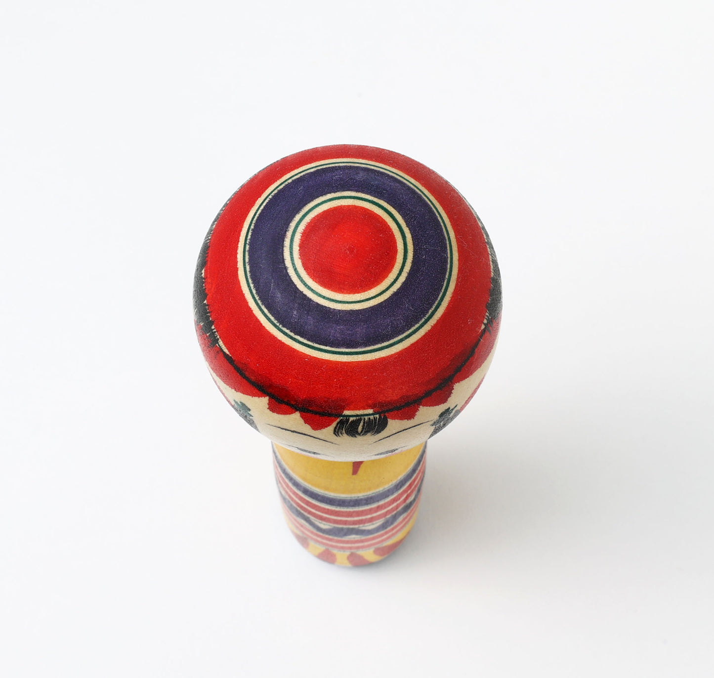 IKEUCHI, Shione 池内潮音工人 | Dento-traditional style kokeshi doll 伝統こけし | Yajiro style 弥治郎系 | 18cm in height