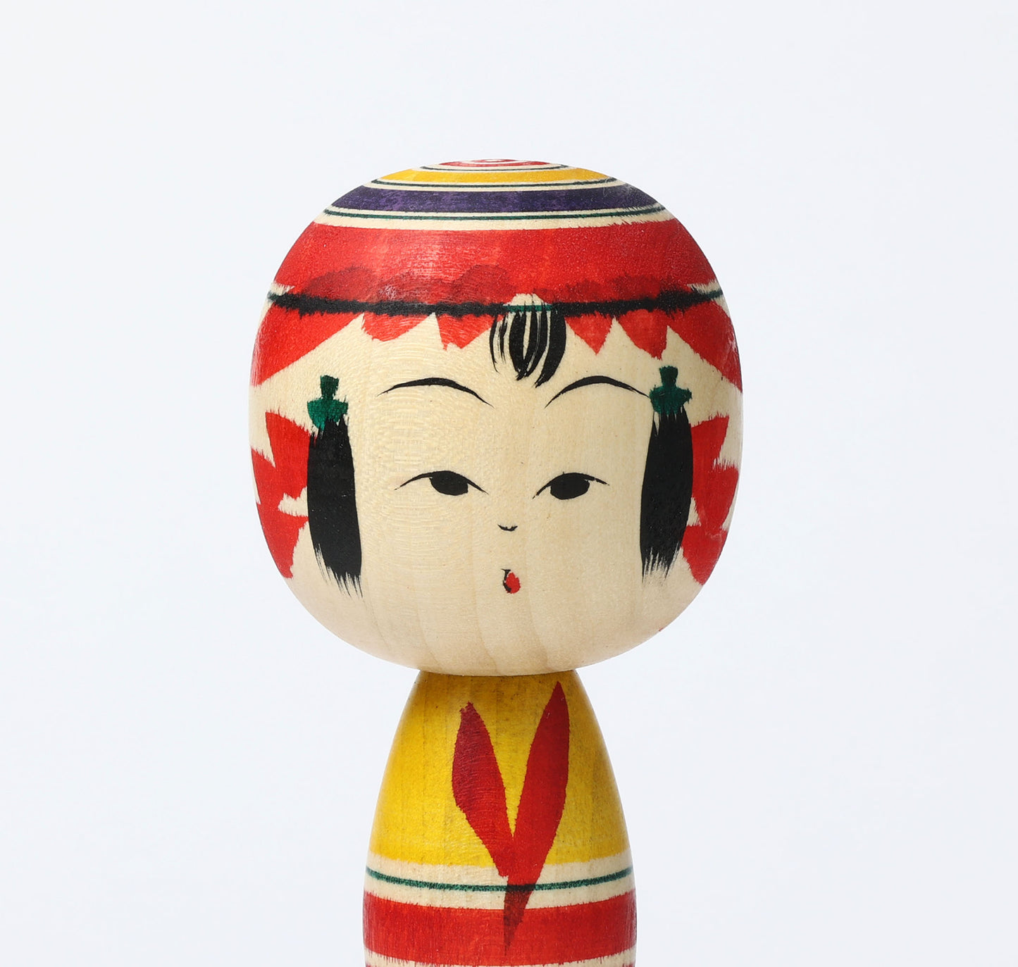 IKEUCHI, Shione 池内潮音工人 | Dento-traditional style kokeshi doll 伝統こけし | Yajiro style 弥治郎系 | 18cm in height