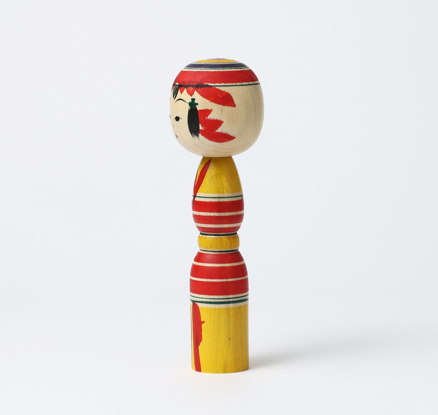 IKEUCHI, Shione 池内潮音工人 | Dento-traditional style kokeshi doll 伝統こけし | Yajiro style 弥治郎系 | 18cm in height