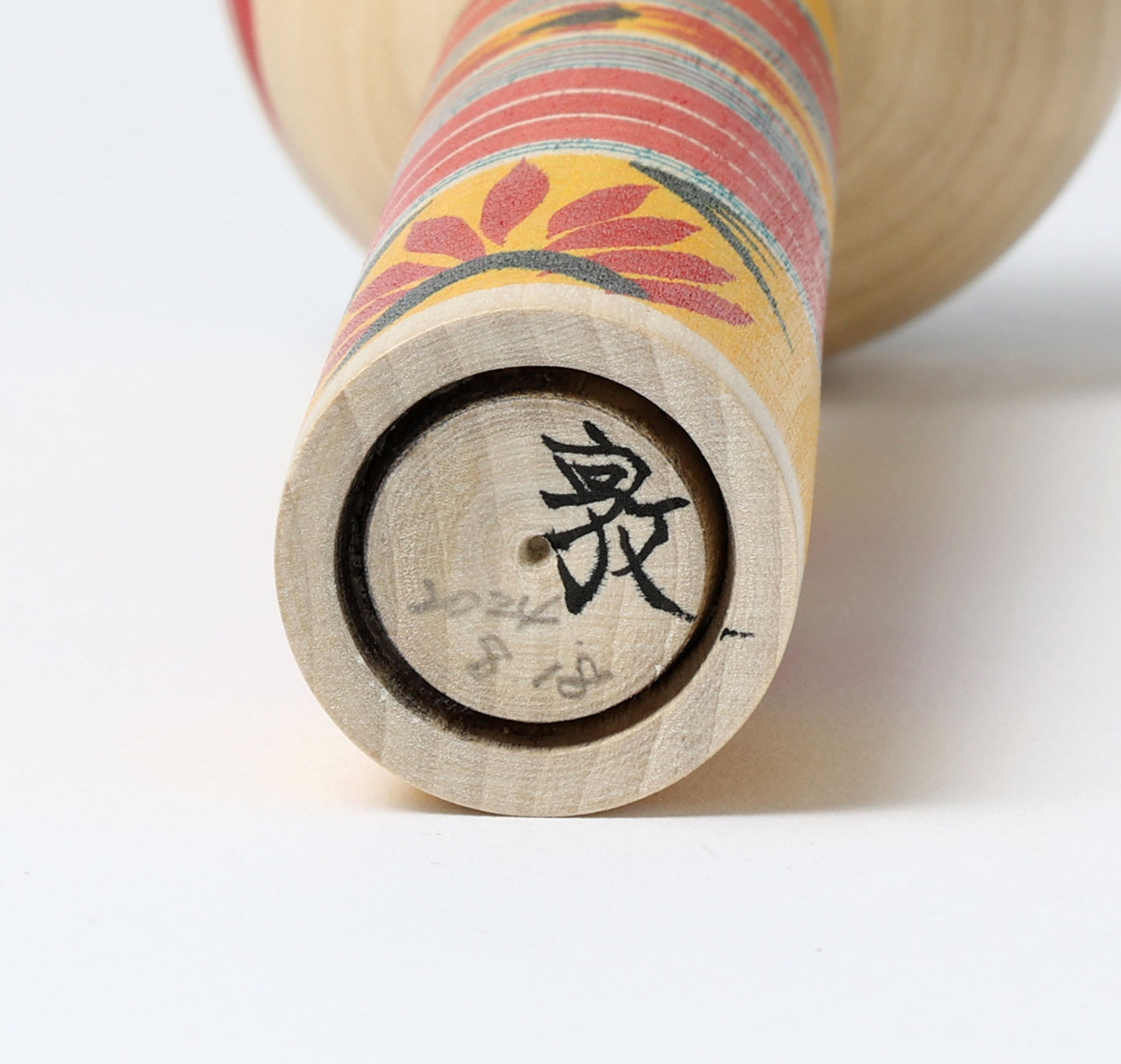 KIMURA, Atsushi 木村敦工人 | Dento-traditional style kokeshi doll 伝統こけし | Yajiro style 弥治郎系 | 24cm in height