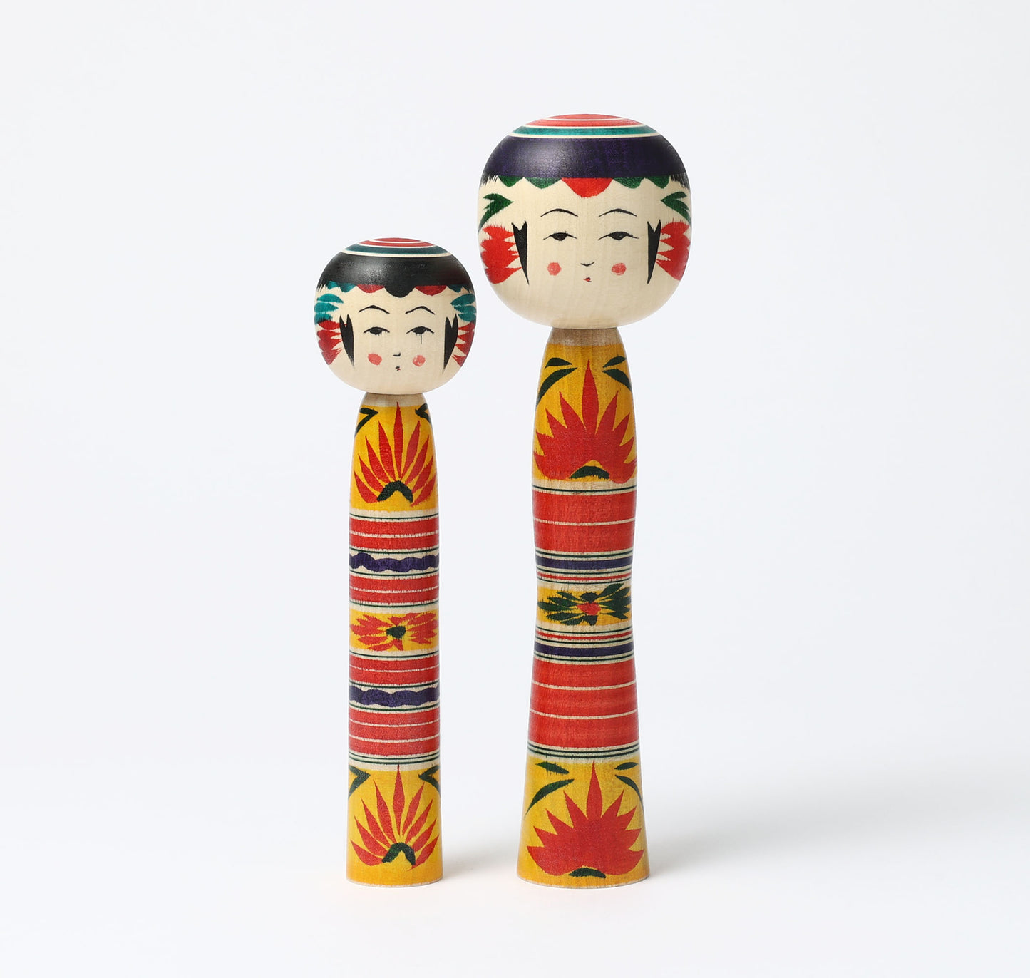 KIMURA, Atsushi 木村敦工人 | Dento-traditional style kokeshi doll 伝統こけし | Yajiro style 弥治郎系 | 18cm in height