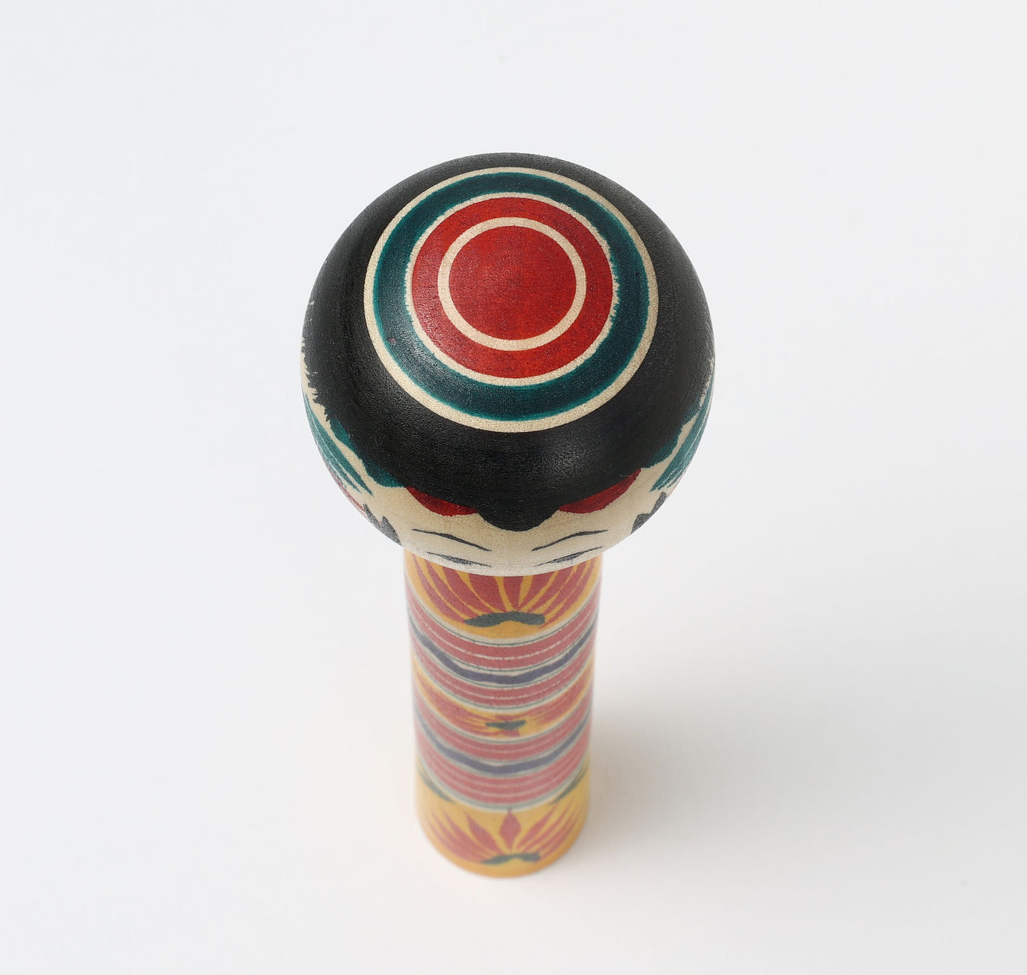 KIMURA, Atsushi 木村敦工人 | Dento-traditional style kokeshi doll 伝統こけし | Yajiro style 弥治郎系 | 18cm in height