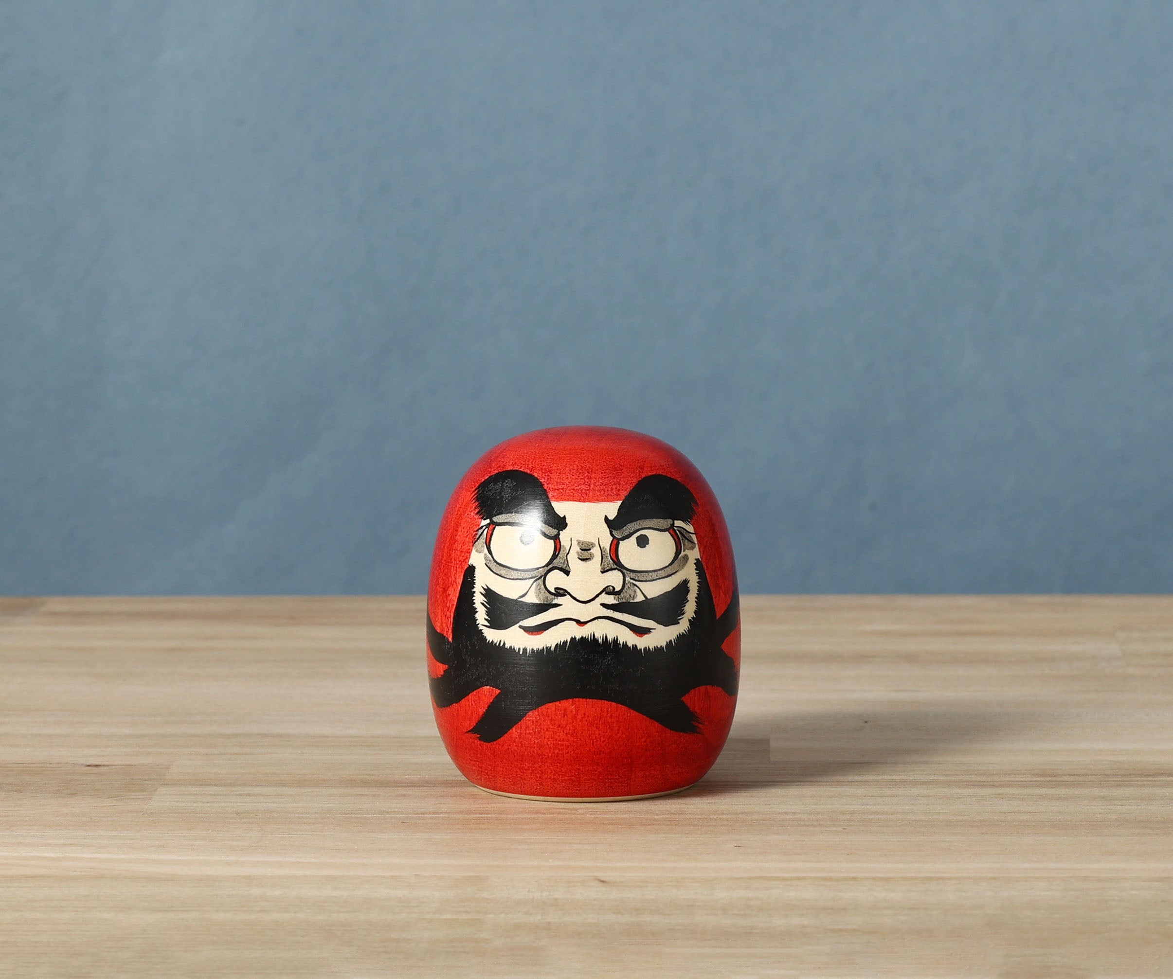 Japanese wooden Daruma doll, Japanese luck charm, 東北の伝統工芸、木地だるまこけし ...
