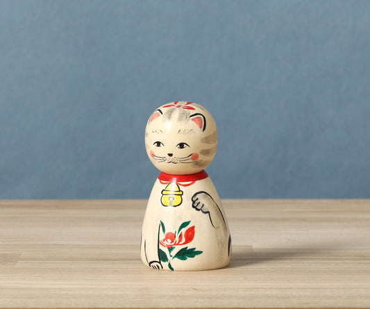Cat kokeshi doll | YOSHIDA,Katsunori 吉田勝範工人 |  猫こけし | Naruko style 鳴子系 | 8.5cm in height