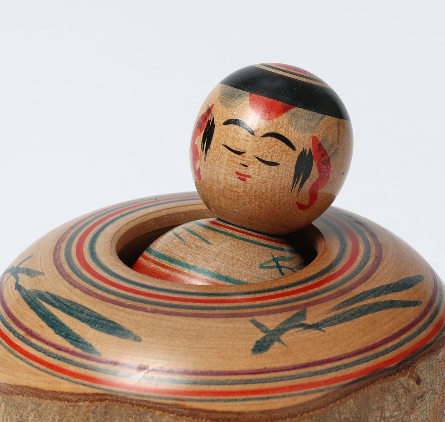 Vintage Tamairi-rolling ejiko kokeshi doll  玉入りえじこ | SATO, Kouichi (1936-) 佐藤幸一工人 | Yajiro style 弥治郎系 | 6.5cm in height