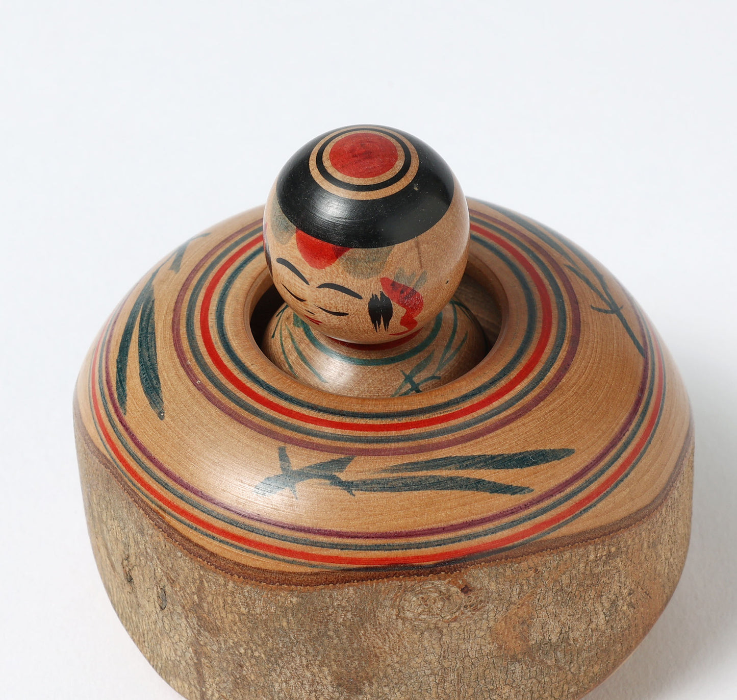 Vintage Tamairi-rolling ejiko kokeshi doll  玉入りえじこ | SATO, Kouichi (1936-) 佐藤幸一工人 | Yajiro style 弥治郎系 | 6.5cm in height
