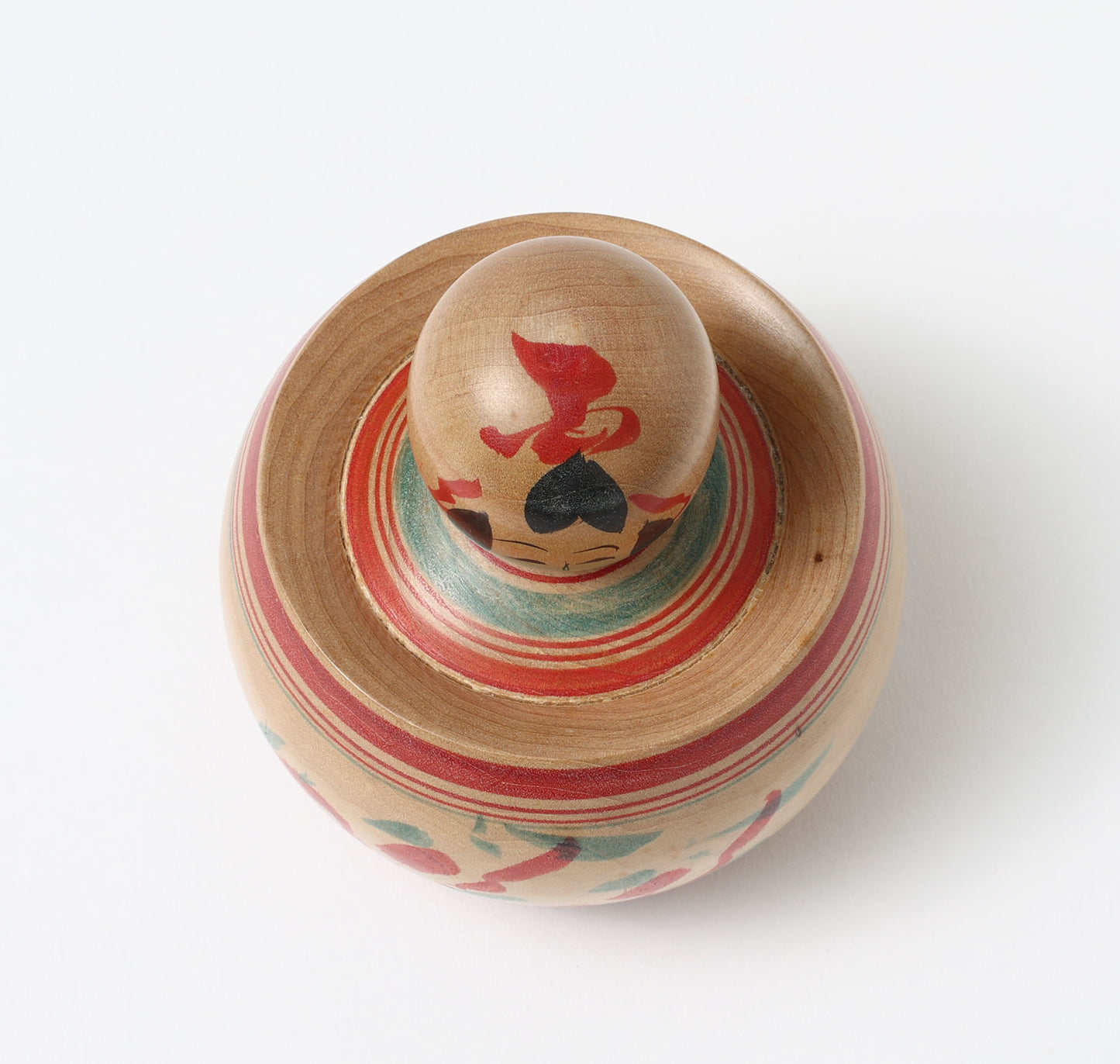 Vintage ejiko kokeshi doll 古品えじここけし | HIRAGA, Kenjiro 平賀謙次郎工人 |  Sakunami style 作並系 | 9cm in height
