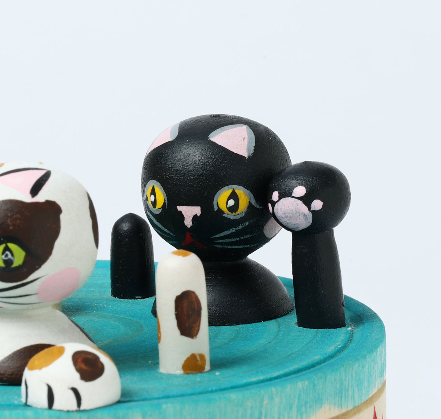 Onsen neko ejiko kokeshi doll-1 温泉猫えじこ |  HIRAGA, Teruyuki 平賀輝幸工人 | 9cm in height