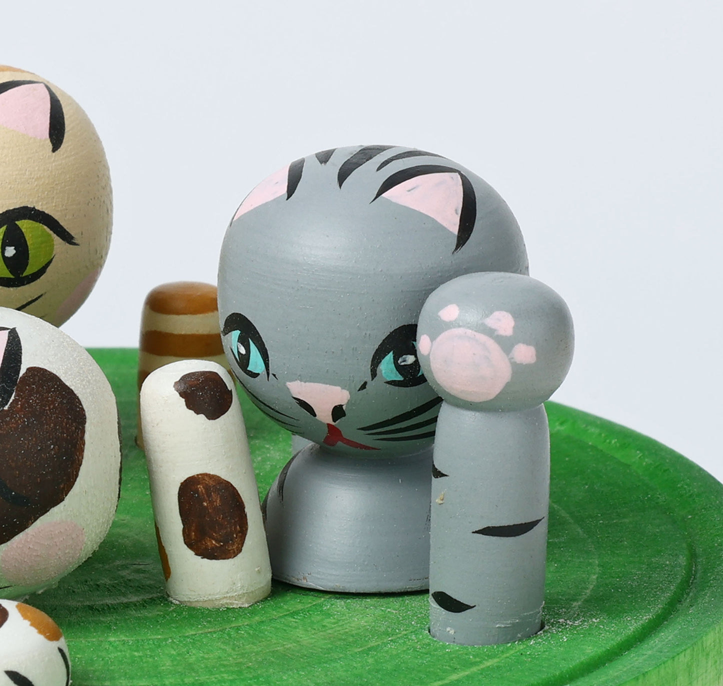 Onsen neko ejiko kokeshi doll-3 温泉猫えじこ |  HIRAGA, Teruyuki 平賀輝幸工人 | 9.5cm in height