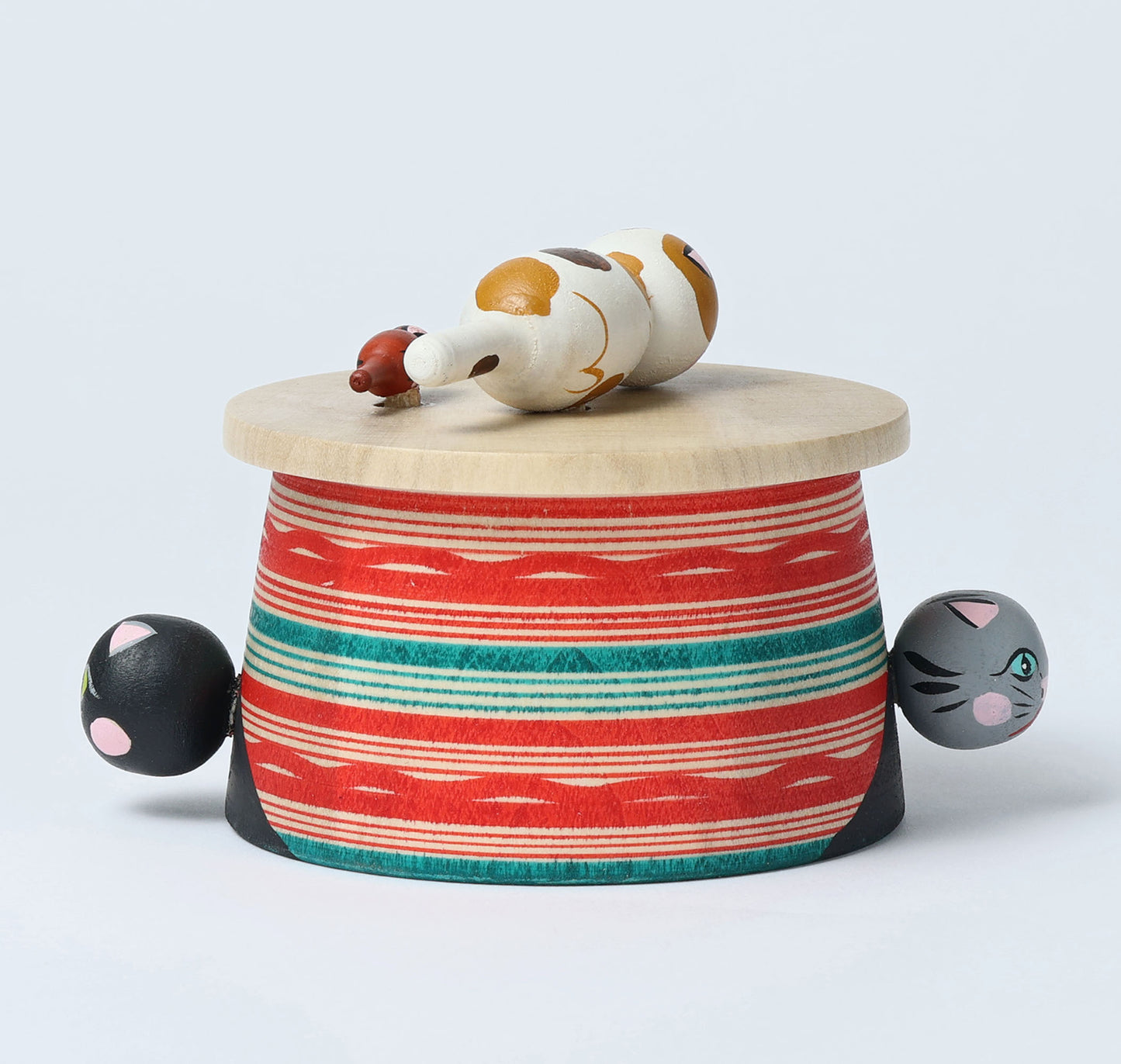 Kotatsu neko ejiko kokeshi doll-1 こたつ猫えじこ |  HIRAGA, Teruyuki 平賀輝幸工人 | 9cm in height