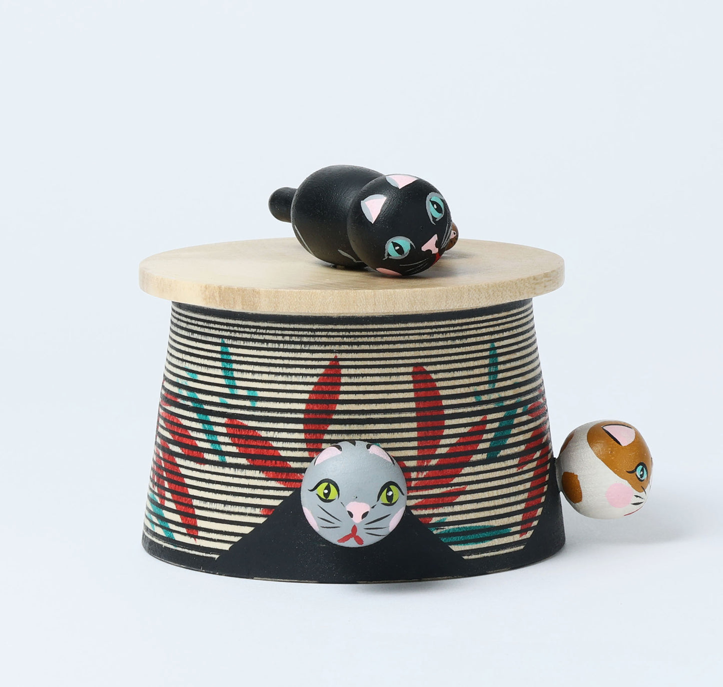 Kotatsu neko ejiko kokeshi doll-3 こたつ猫えじこ |  HIRAGA, Teruyuki 平賀輝幸工人 | 9cm in height