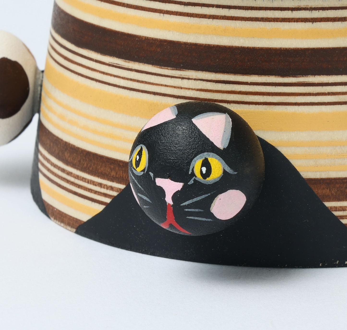 Kotatsu neko ejiko kokeshi doll-2 こたつ猫えじこ |  HIRAGA, Teruyuki 平賀輝幸工人 | 9cm in height