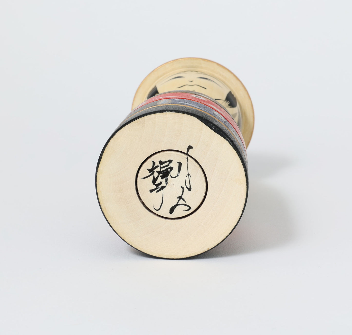 【兜こいのぼりこけし】Koinobori kokeshi with Samurai helmet | Teruyuki HIRAGA | Sakunami style | 19.5cm in height // 作並系 平賀輝幸工人, 高さ19.5cm